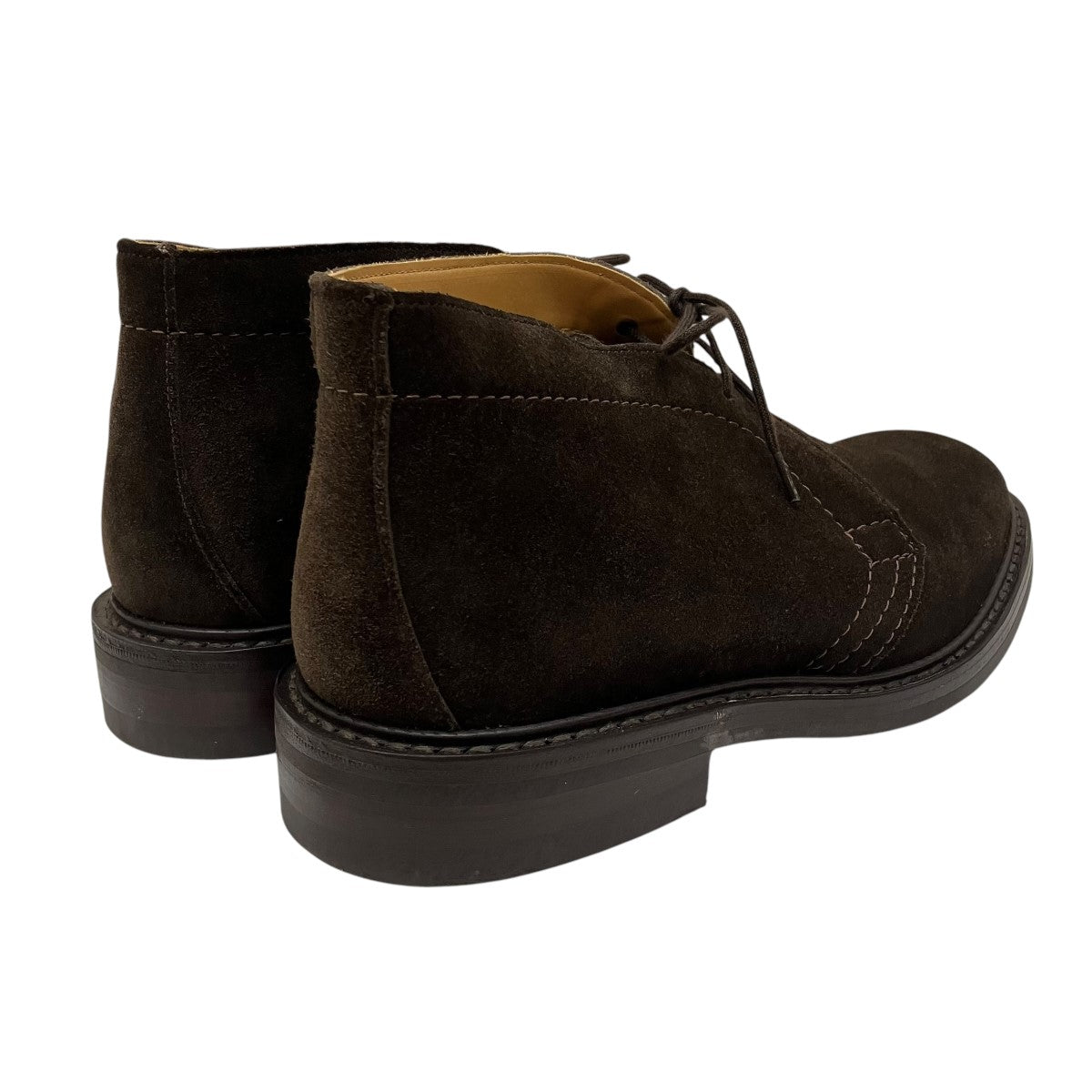 トリッカーズのチャッカーブーツ M7384です。 Tricker’s シューズ 古着・中古アイテム