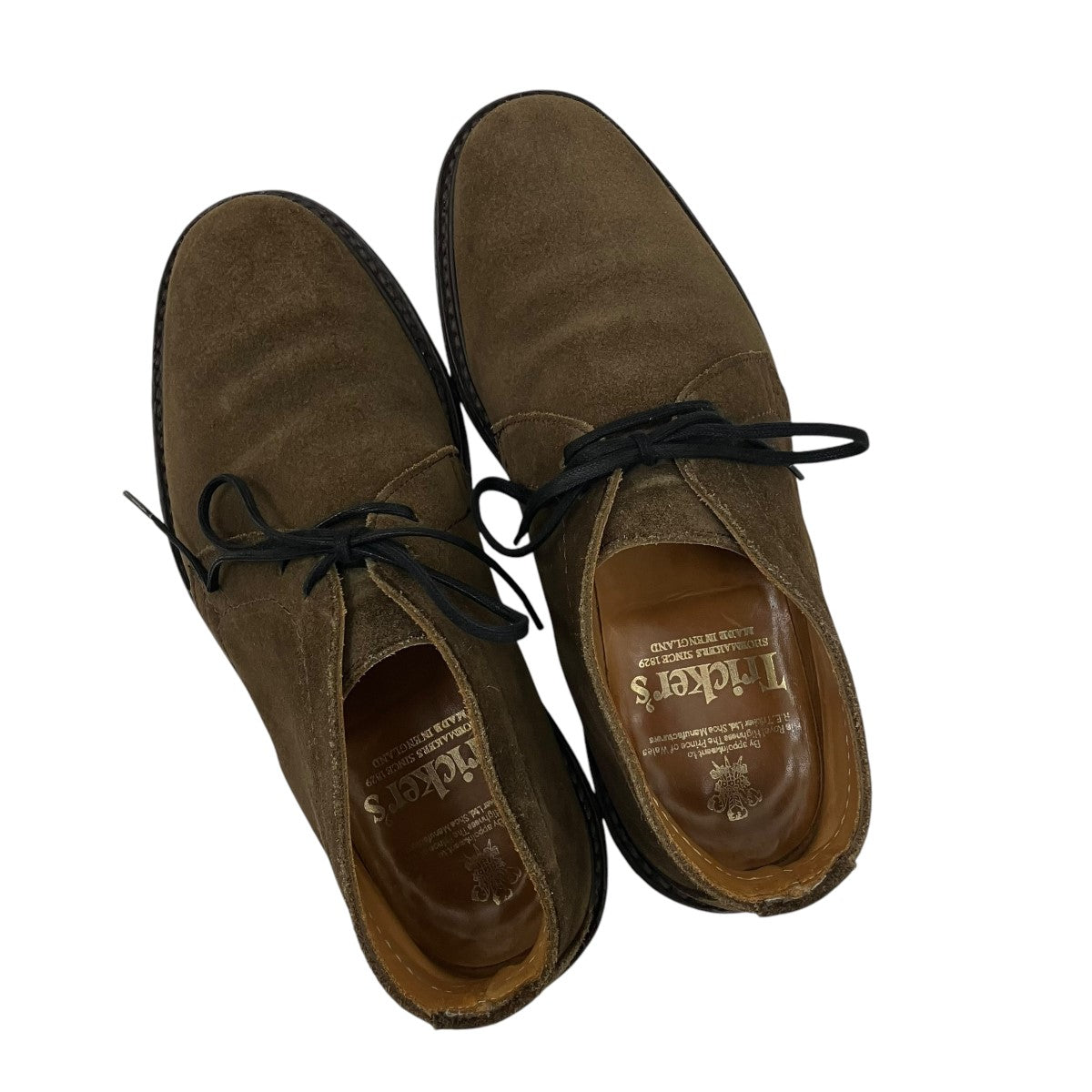 トリッカーズのチャッカーブーツ M7384です。 Tricker’s シューズ 古着・中古アイテム