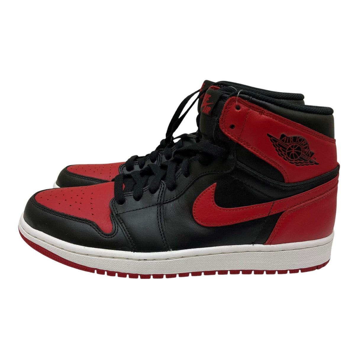 ナイキのAir Jordan 1 Retro High OG Bred 2013 ハイカットスニーカー 555088-023です。 NIKE シューズ 古着・中古アイテム