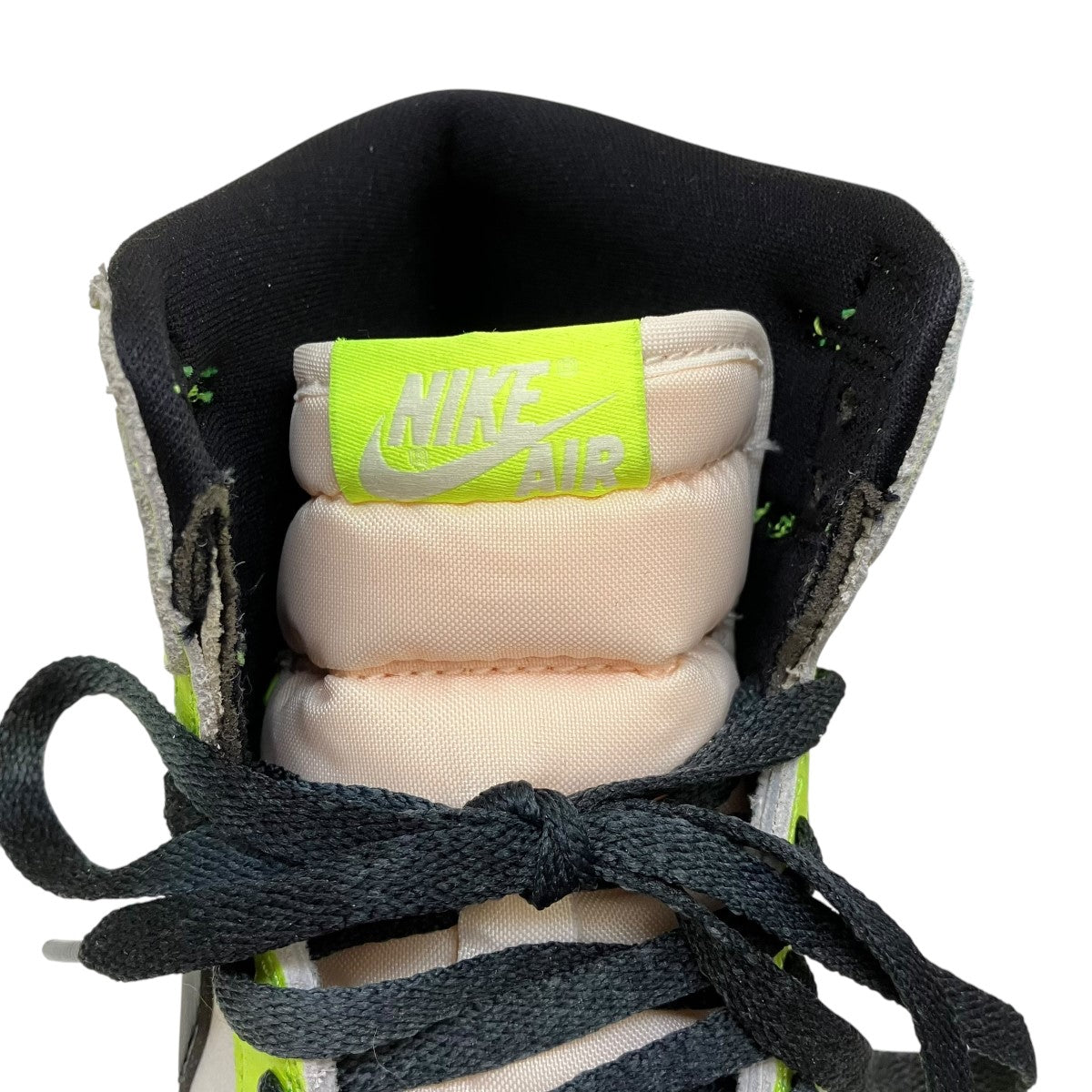 ナイキのAir Jordan 1 High OG Volt Visionaire スニーカー 555088-702です。 NIKE 古着・中古 シューズ アイテム