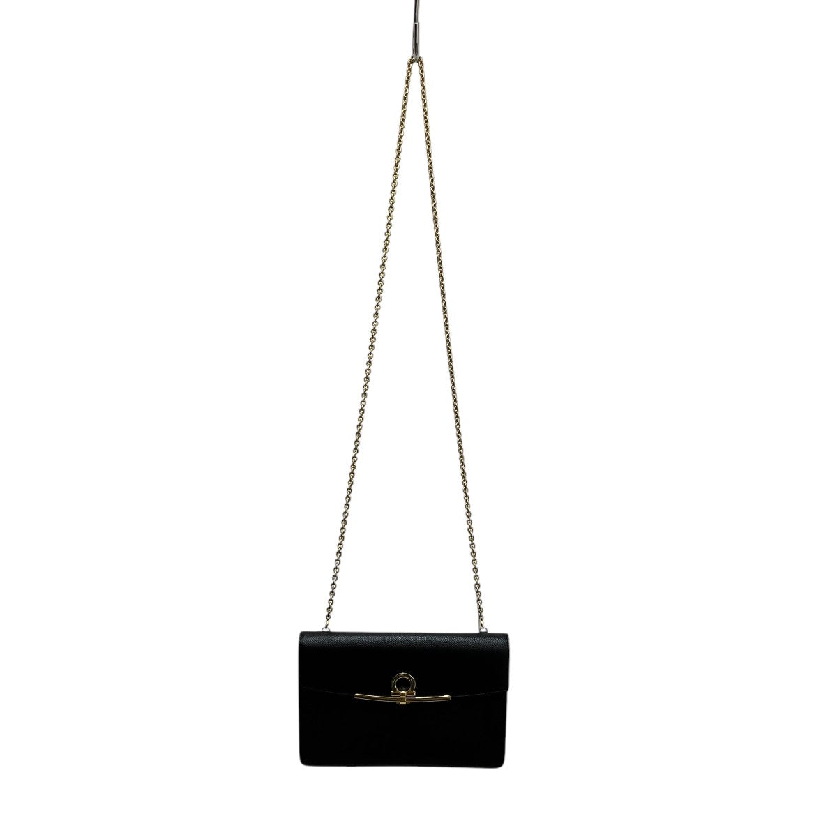 サルヴァトーレフェラガモのチェーンショルダーバッグです。 Salvatore Ferragamo 古着・中古 バッグ アイテム