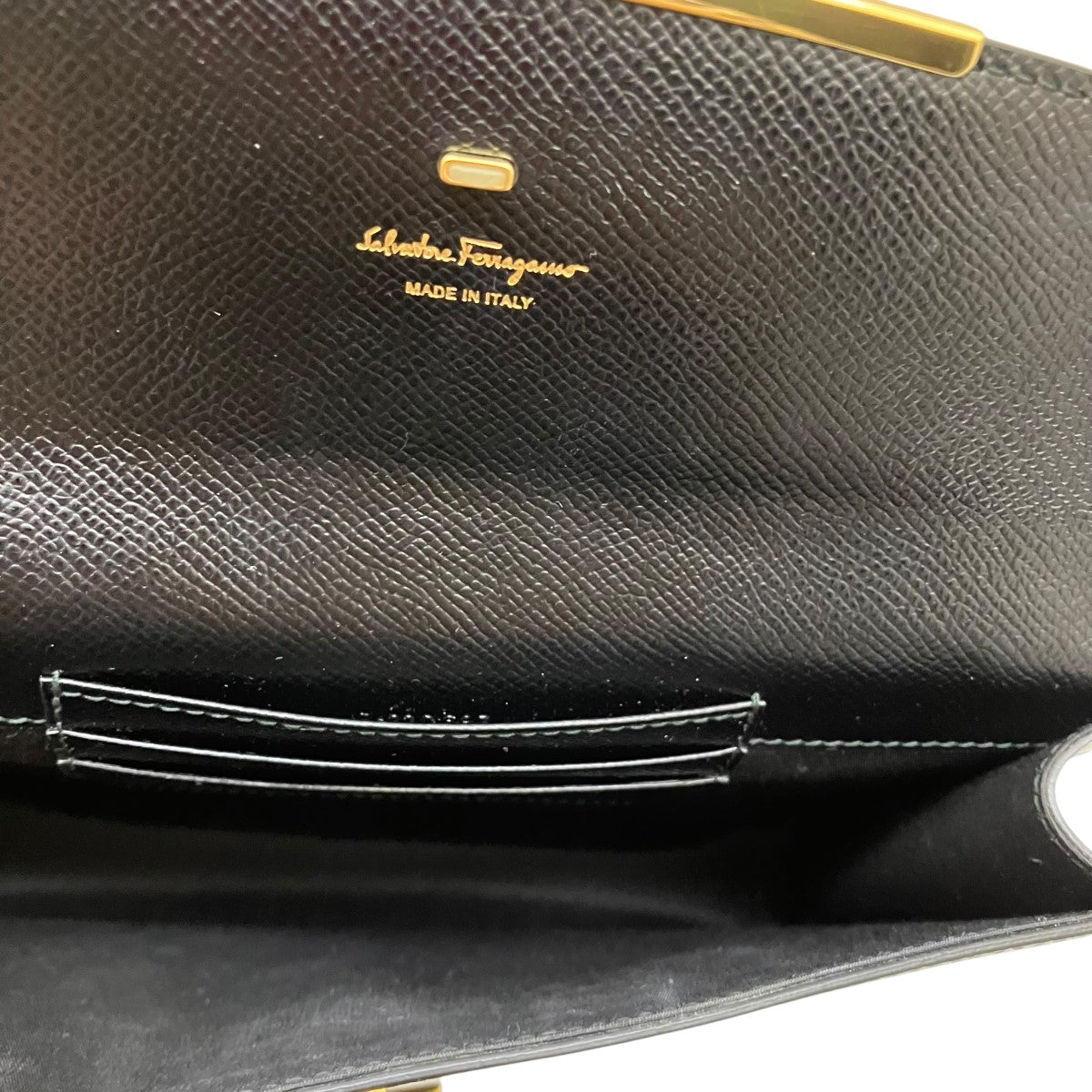 Salvatore Ferragamoフェラガモチェーンショルダーバッグブラック Salvatore Ferragamo(サルヴァトーレフェラガモ) チェーンショルダー