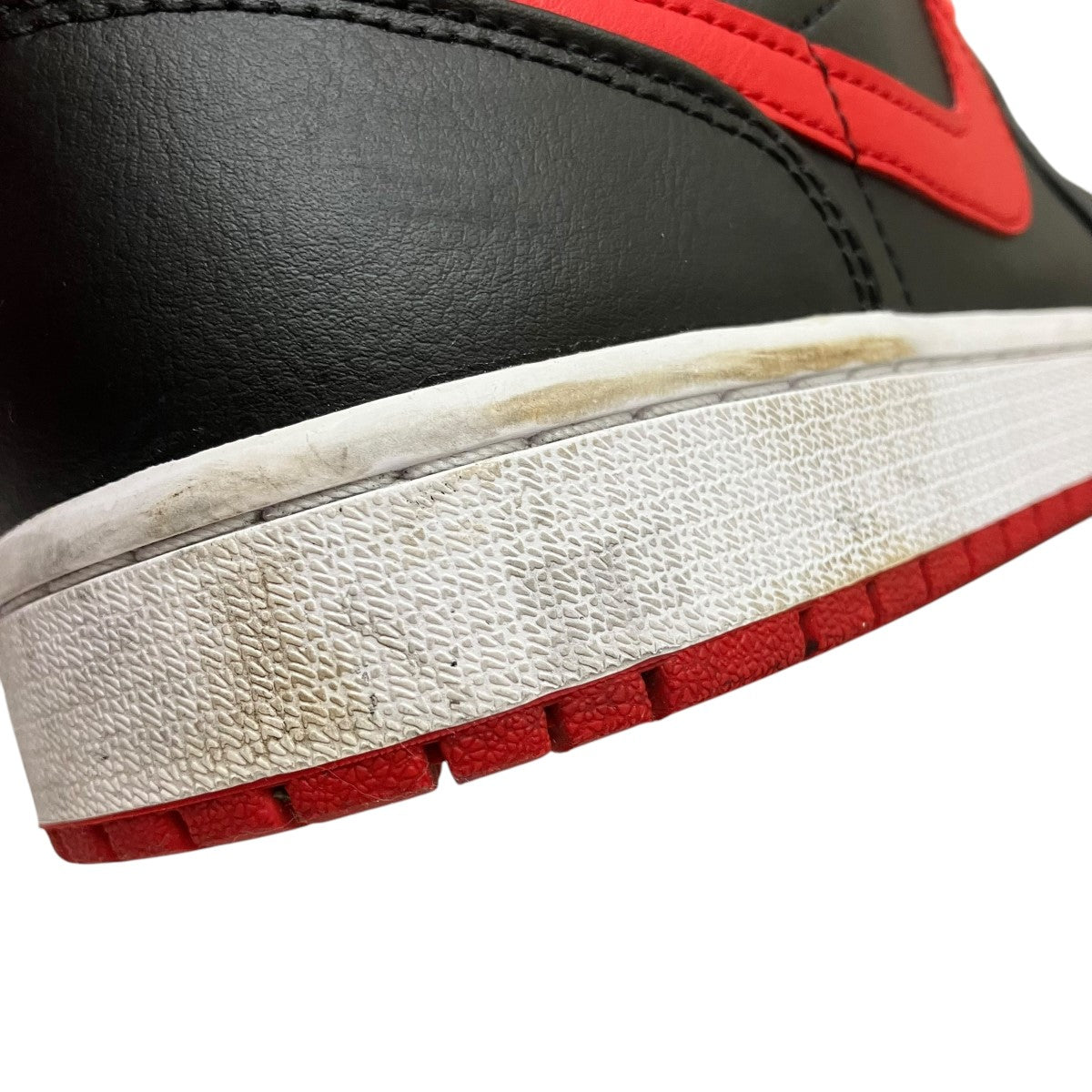 NIKE(ナイキ) Air Jordan 1 MidハイカットスニーカーDQ8426 060