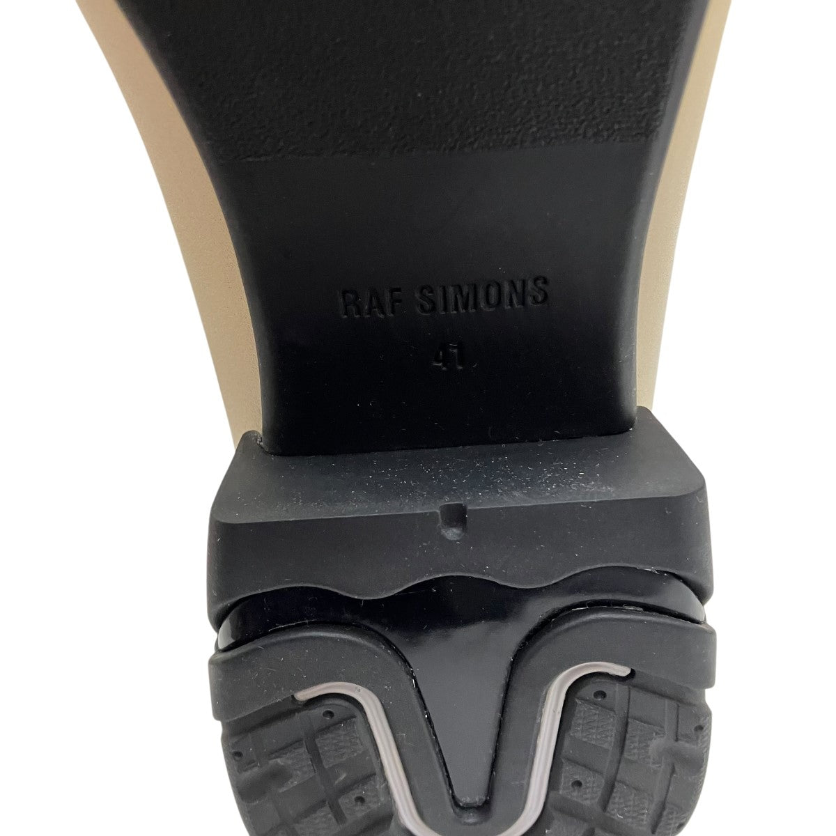 RAF SIMONS 古着・中古 ラフシモンズのRUNNER バックジップブーツです。
