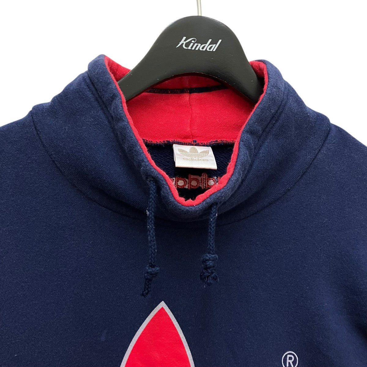adidas 古着・中古 アディダスの80’ｓ Vintage デサント スウェット A6323です。