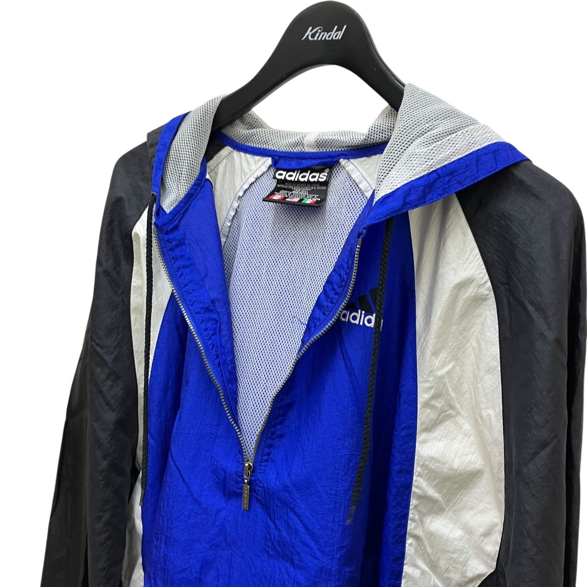 adidas 古着・中古 アディダスの90’ｓ Vintage アノラックパーカーです。