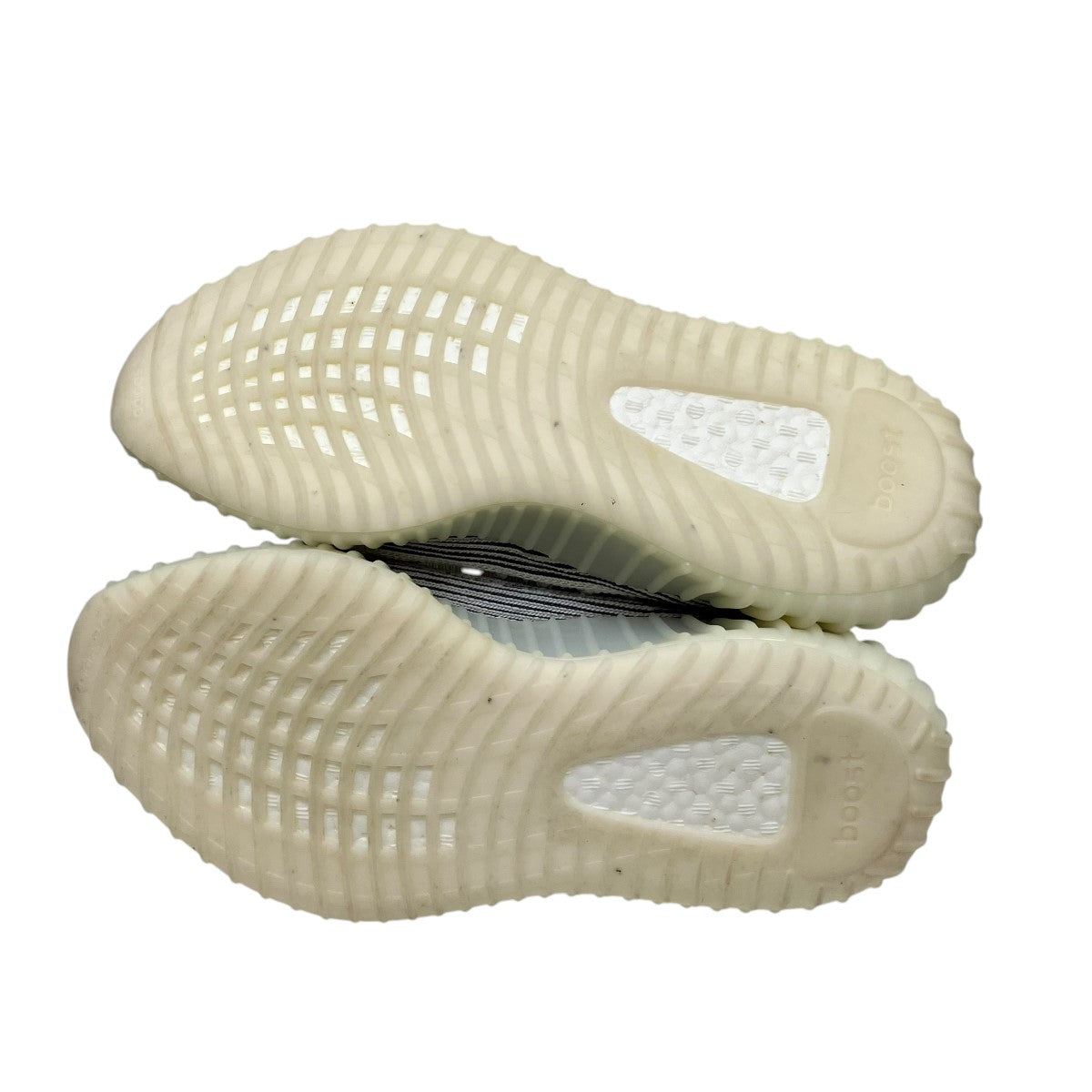 adidas 古着・中古 アディダスのYEEZY Boost 350V2 CMPCT Slate White スニーカー IG9608です。