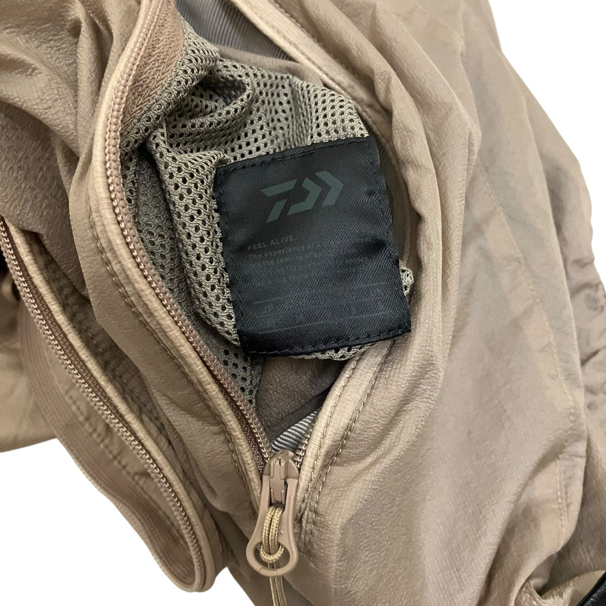 DAIWA PIER39(ダイワピア39) TECH REVERSIBLE WIND SHIELD VEST