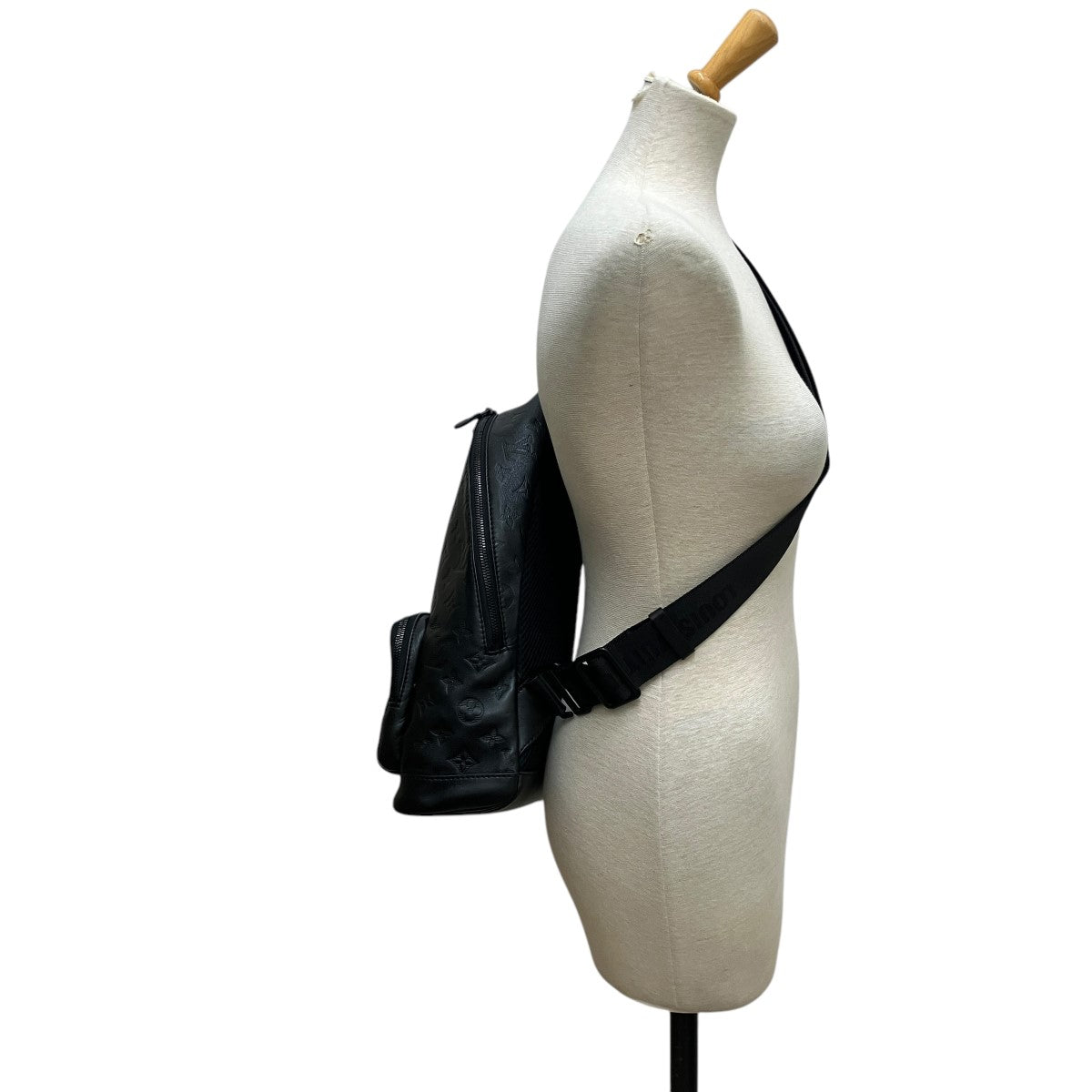 LOUIS VUITTON(ルイヴィトン) レーサー スリングバッグモノグラム