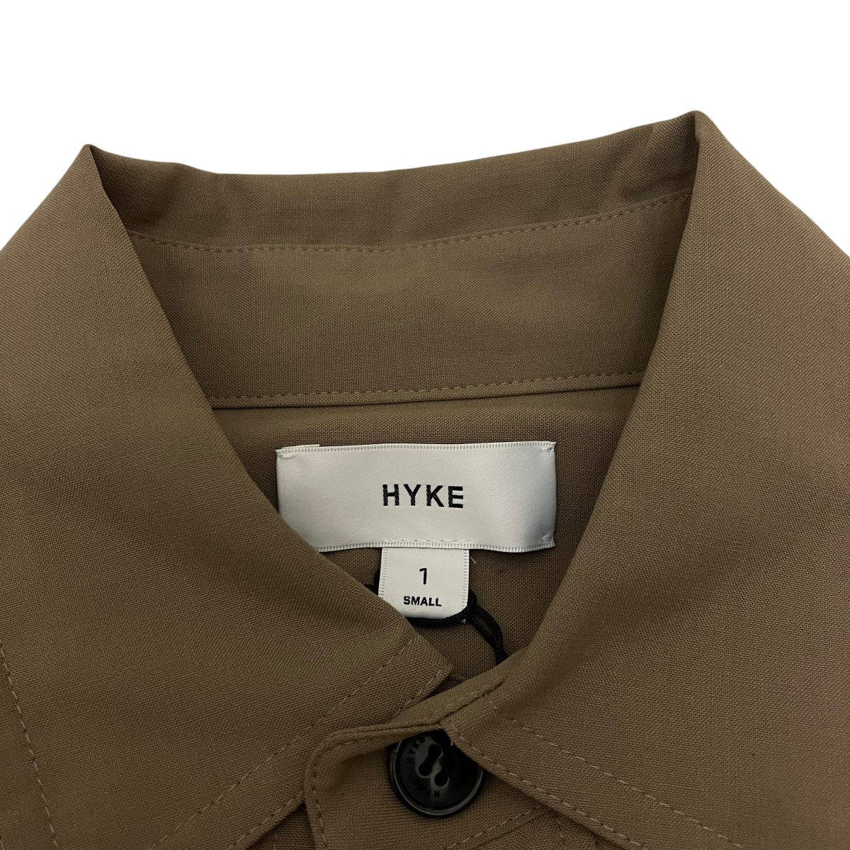 ハイク HYKE TROロングスリーブシャツ レギュラーカラーシャツ 242-15233 ベージュ サイズ：1 HYKE(ハイク) TROロングスリーブシャツレギュラーカラーシャツ