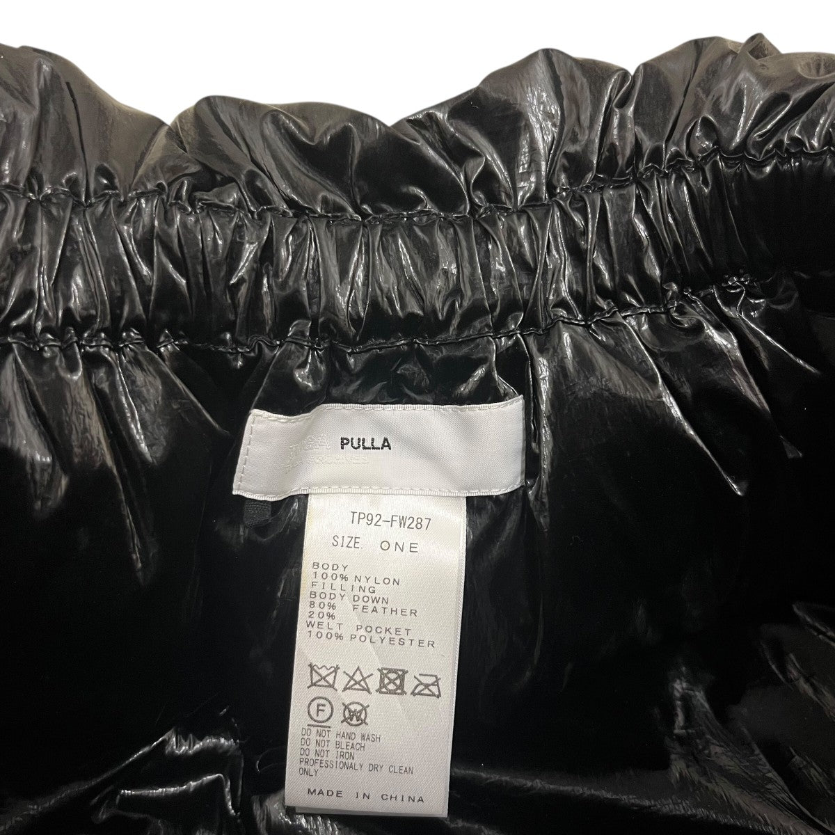 TOGA PULLA(トーガプルラ) ダウンケープTP92-FW287 TP92-FW287