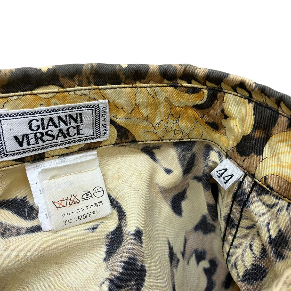 イエロー（黄色）系 VERSACE(ヴェルサーチェ) ベスト・ジレ