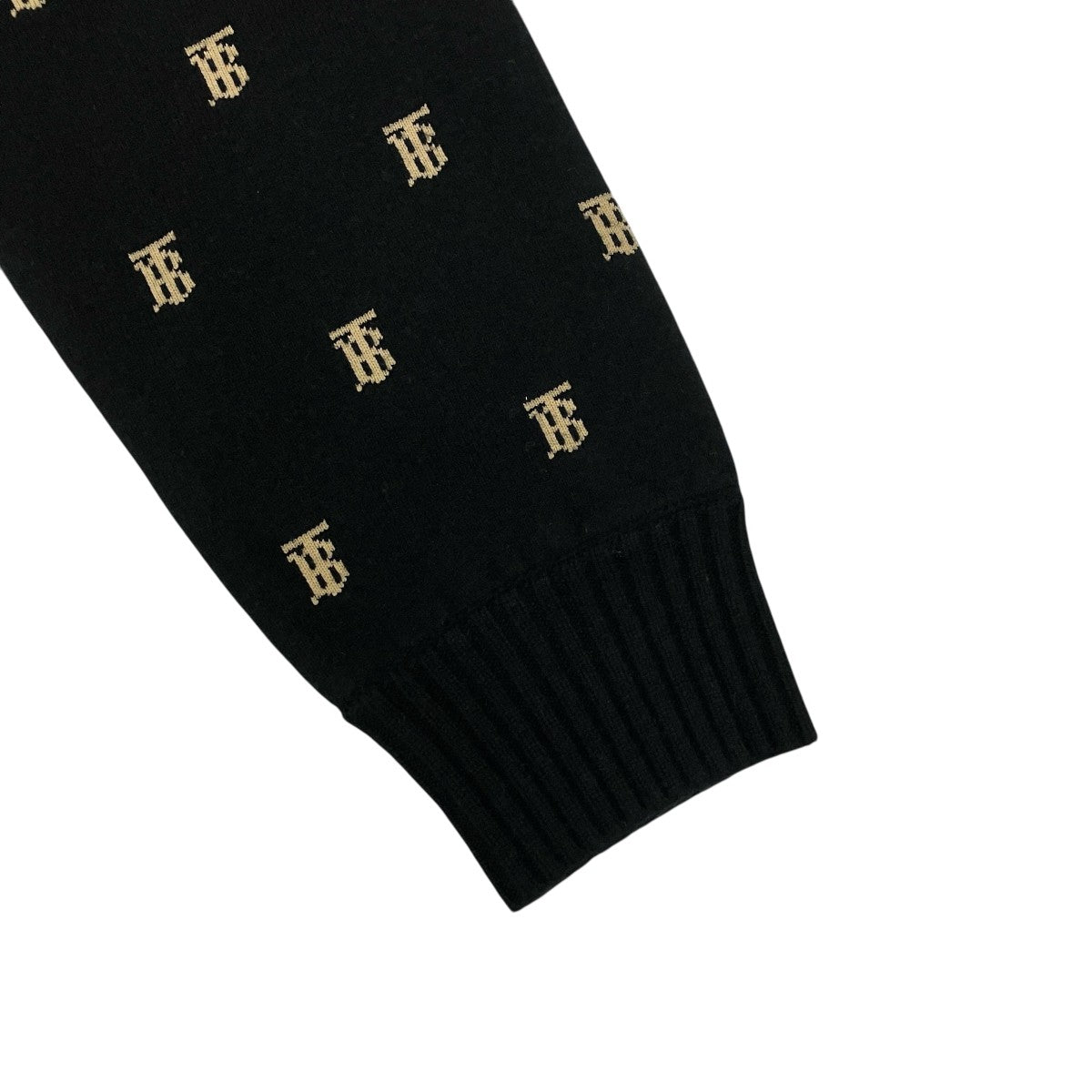 BURBERRY(バーバリー) 総柄ニットカーディガン8021033 8021033
