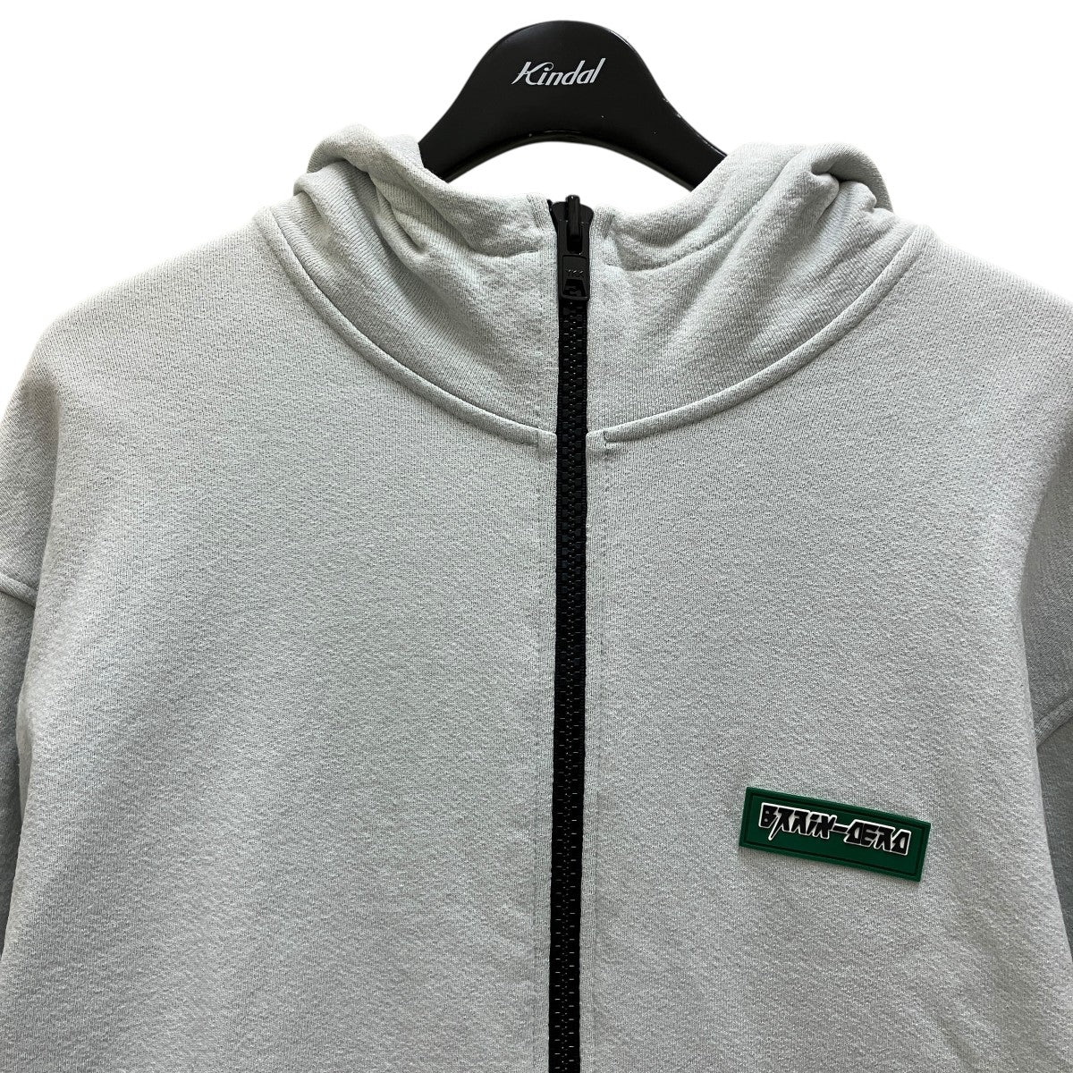 brain dead ジップパーカー BRAIN DEAD（ブレインデット）の「BRAIN DEAD ハーフZIP ロゴ