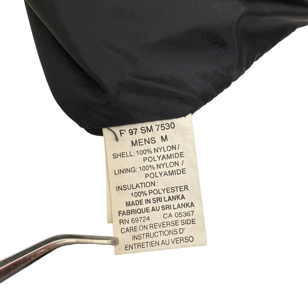 新品　Columbia ブラック マウンテンパーカー　Lサイズ Columbia ブラック マウンテンパーカー ナイロンジャケット 黒 M