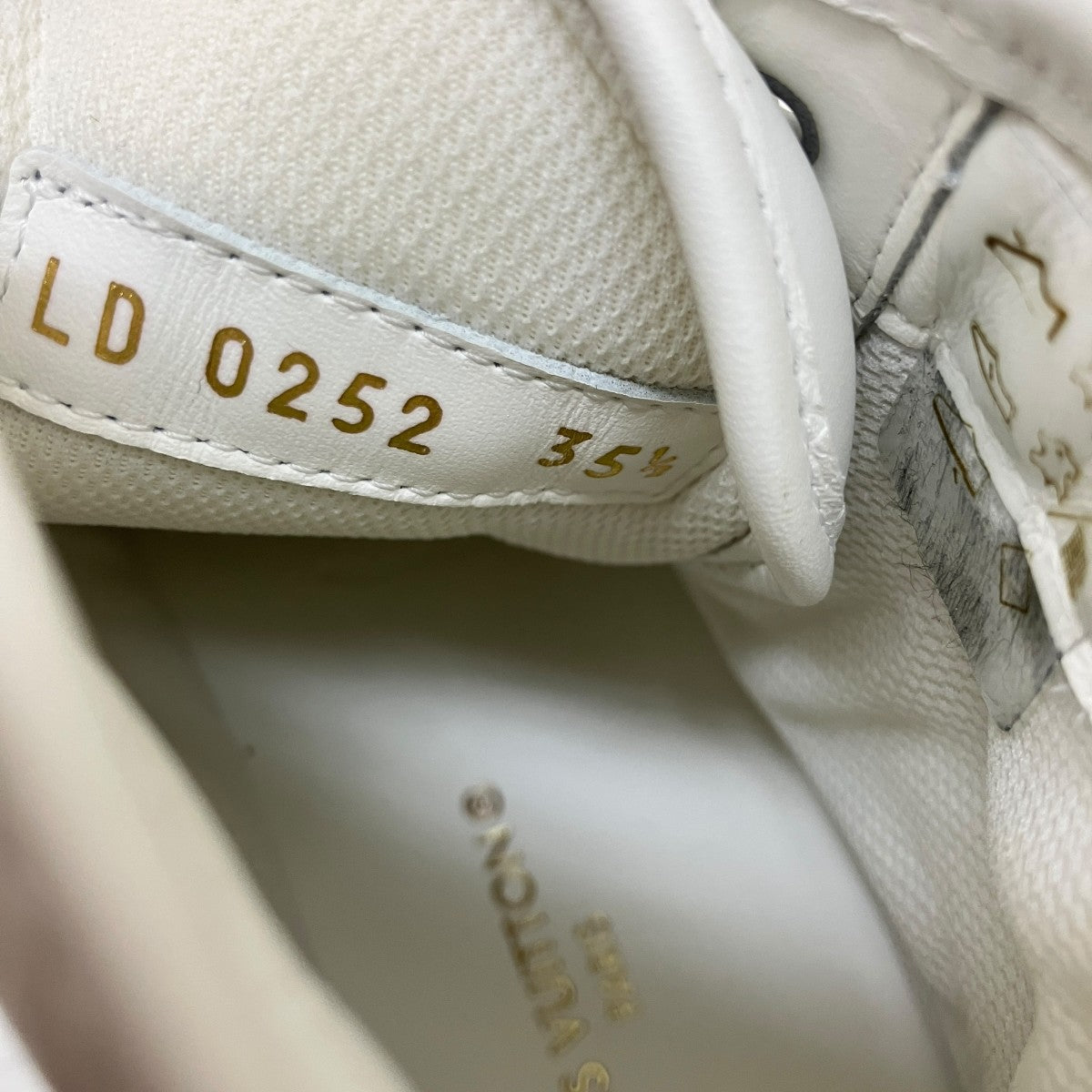 LOUIS VUITTON(ルイヴィトン) スクァッドラインハイカットスニーカー