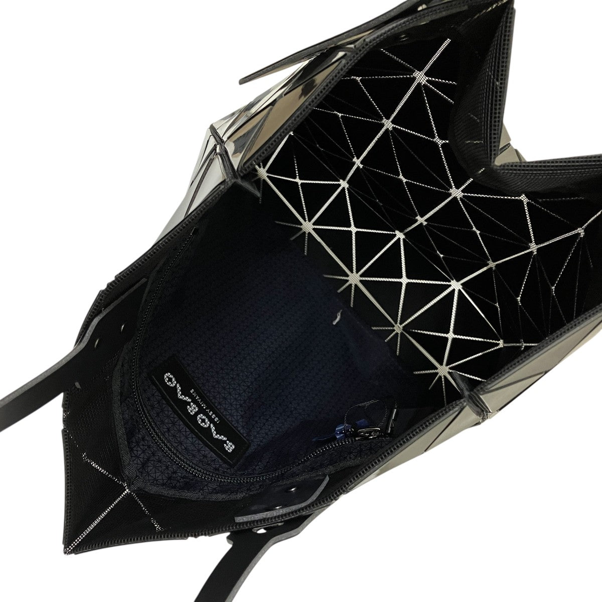 【値下げ中】BAOBAO ISSEY MIYAKE トートバッグ ブラック BAO BAO ISSEY MIYAKE(バオバオイッセイミヤケ) トートバッグ