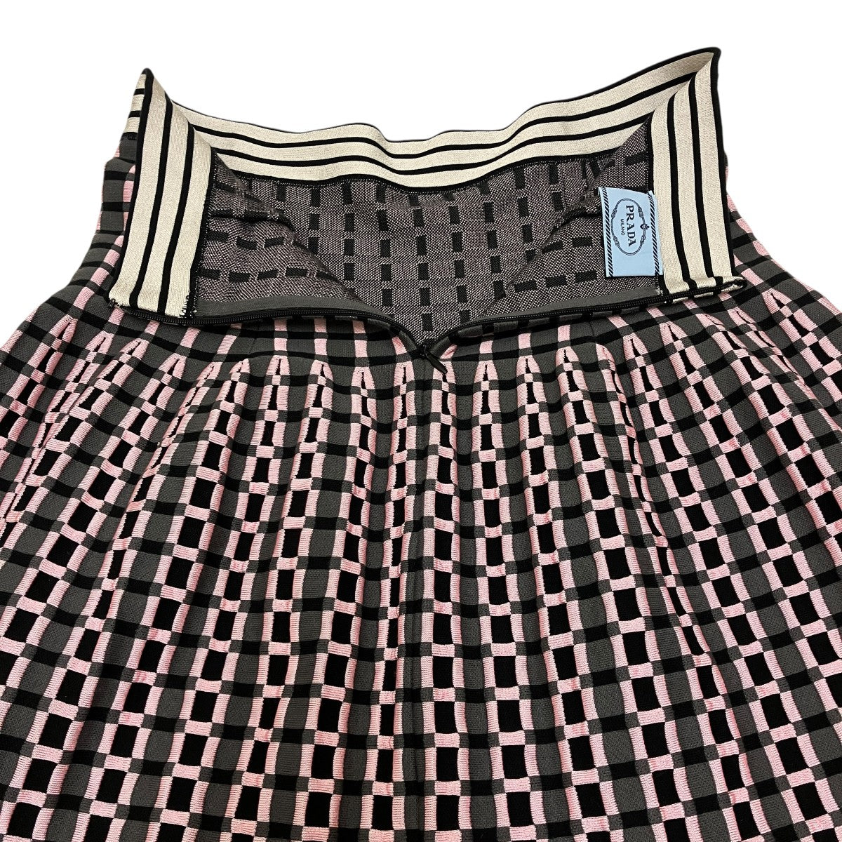 【PRADA】チェック柄 フレアスカート 黒 ピンク グレー PRADA(プラダ) チェックフレアスカート121063 S151 1IZ0 121063