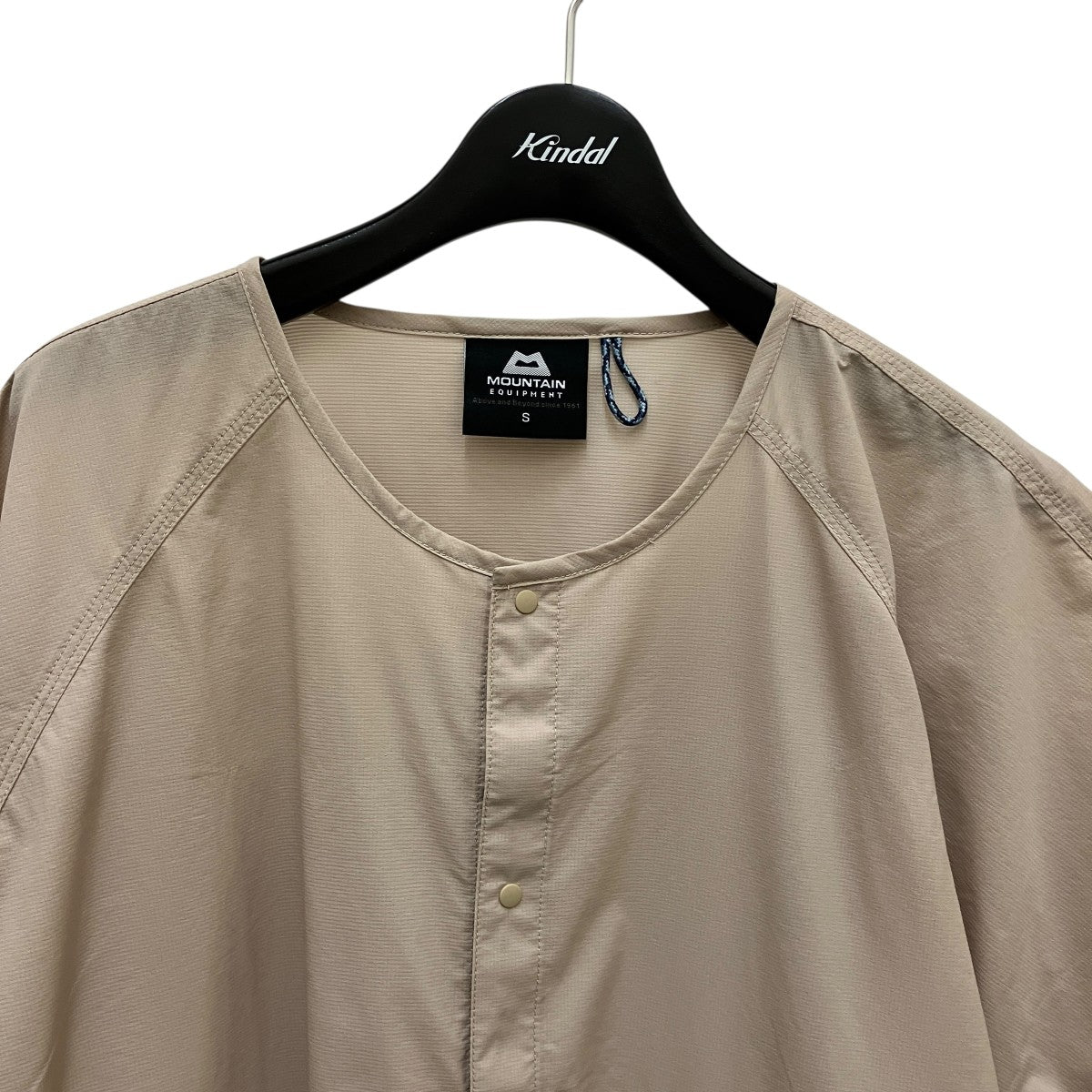 マウンテン イクイップメント MountainEquipment パーテックスEQスナップTEE Tシャツ 425778 ベージュ サイズ：S MOUNTAIN EQUIPMENT 【 マウンテンイクイップメント 】 PERTEX