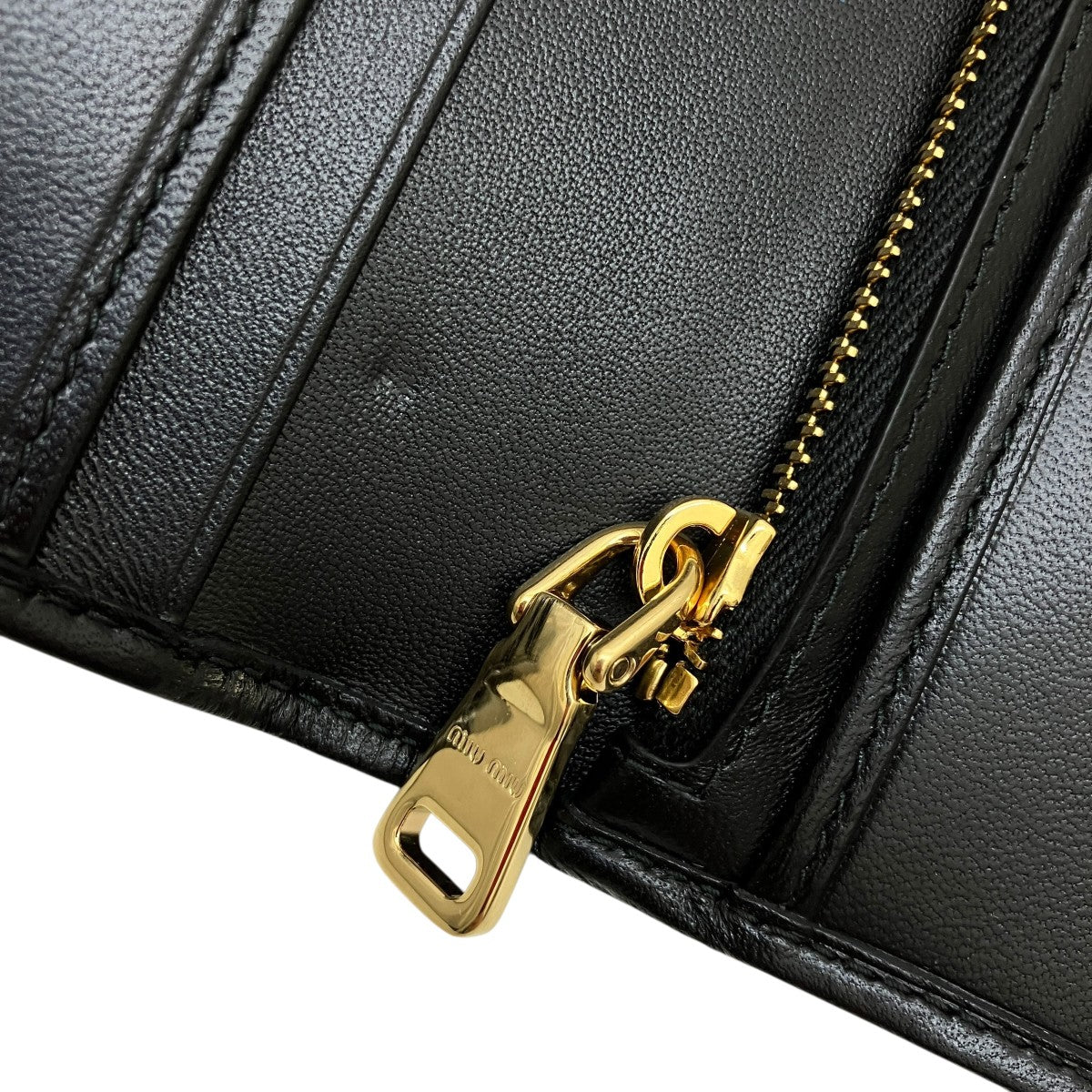MIU MIU マトラッセジップアラウンド長財布5MV027 古着・中古-7枚目のアイテム画像