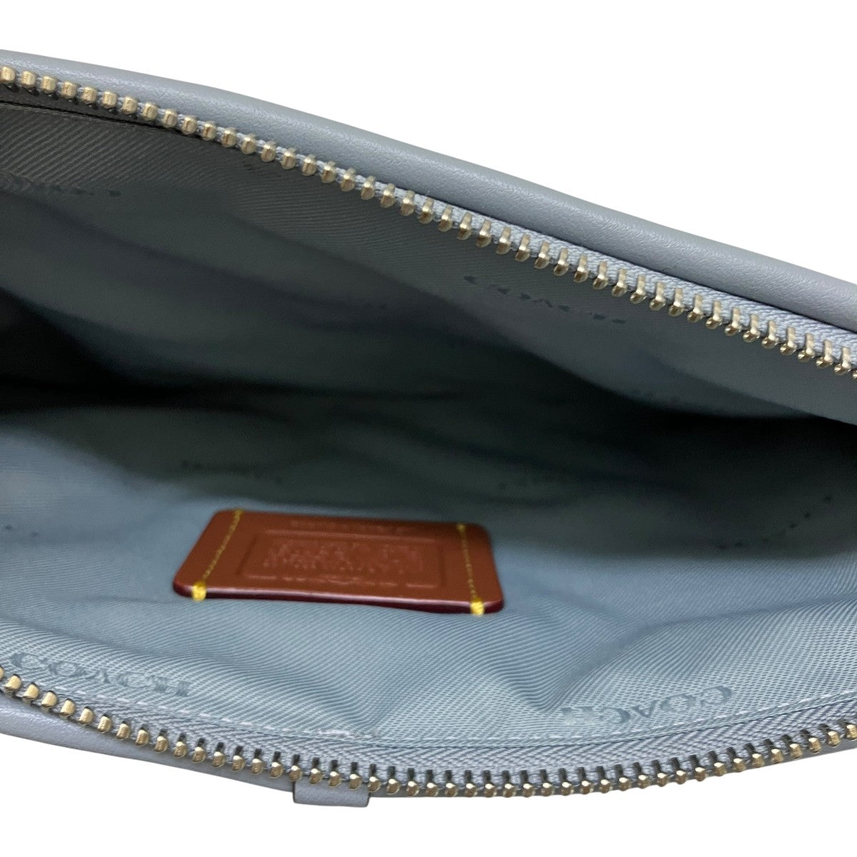 SALE★希少ブティック【COACH】ポーチ28 ピロー キルティング SALE☆希少ブティック【COACH】ポーチ28 ピロー キルティング