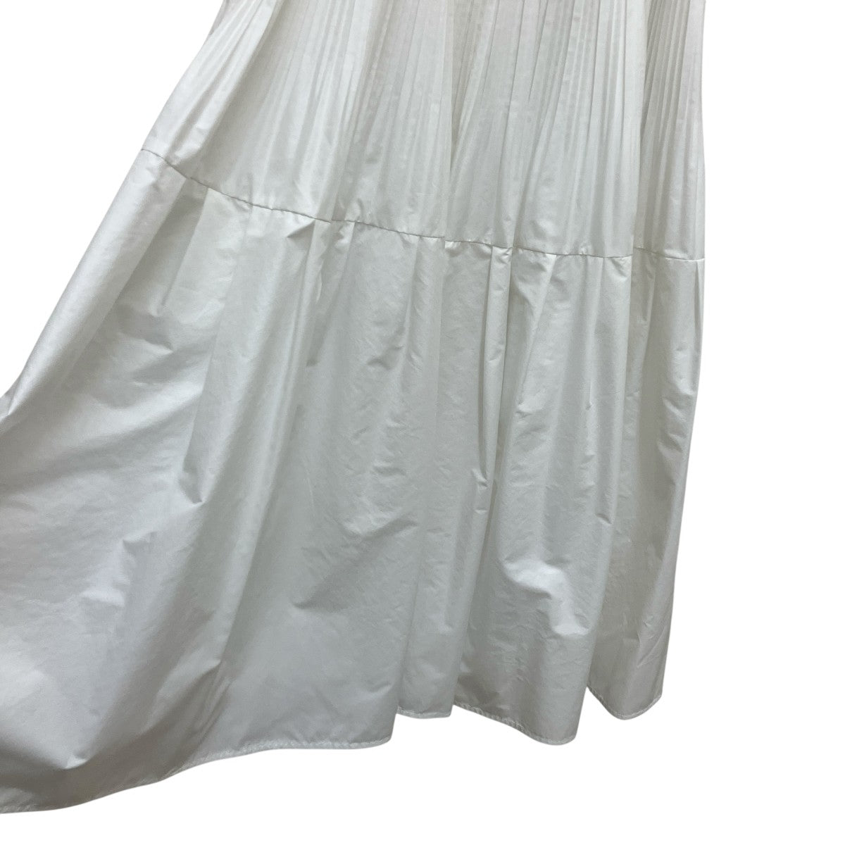 【新品】Chloé ⭐️定価¥18,3000ホワイト プリーツスカート SLY | I LINE GATHER スカート (スカート(ミディアム) ) |SHEL