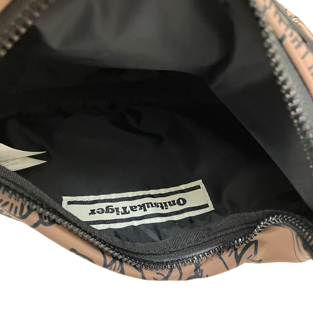 Onitsuka Tiger ショルダーバッグ ブラウン すぐにお届け♪ オニツカタイガー 大容量 斜めかけ バッグ L