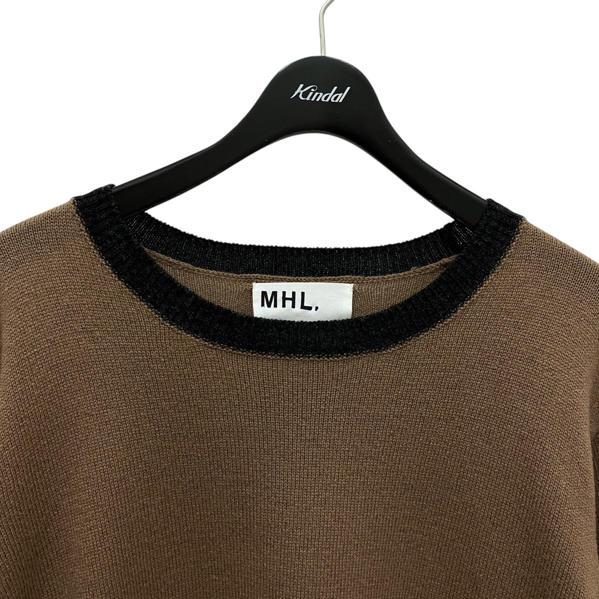 MHL(エムエイチエル) ストライプバンドカラーシャツ596-0250504