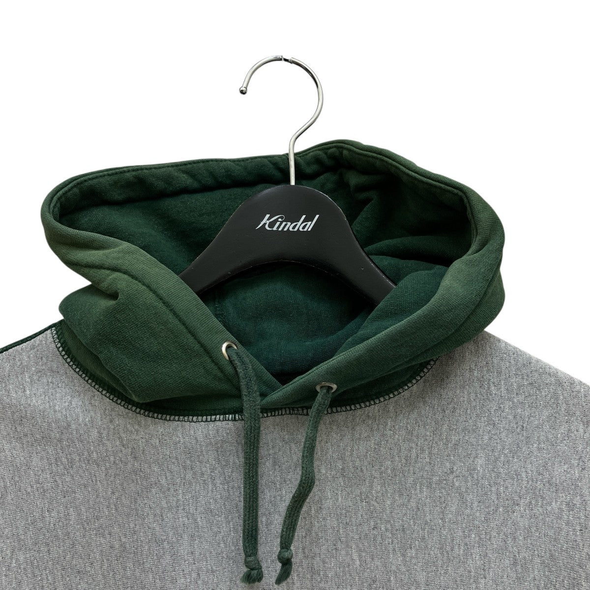 SUPREME フード付きパーカー 1994年デザイン ブラック/グリーン SUPREME フード付きパーカー 1994年デザイン ブラック/グリーン