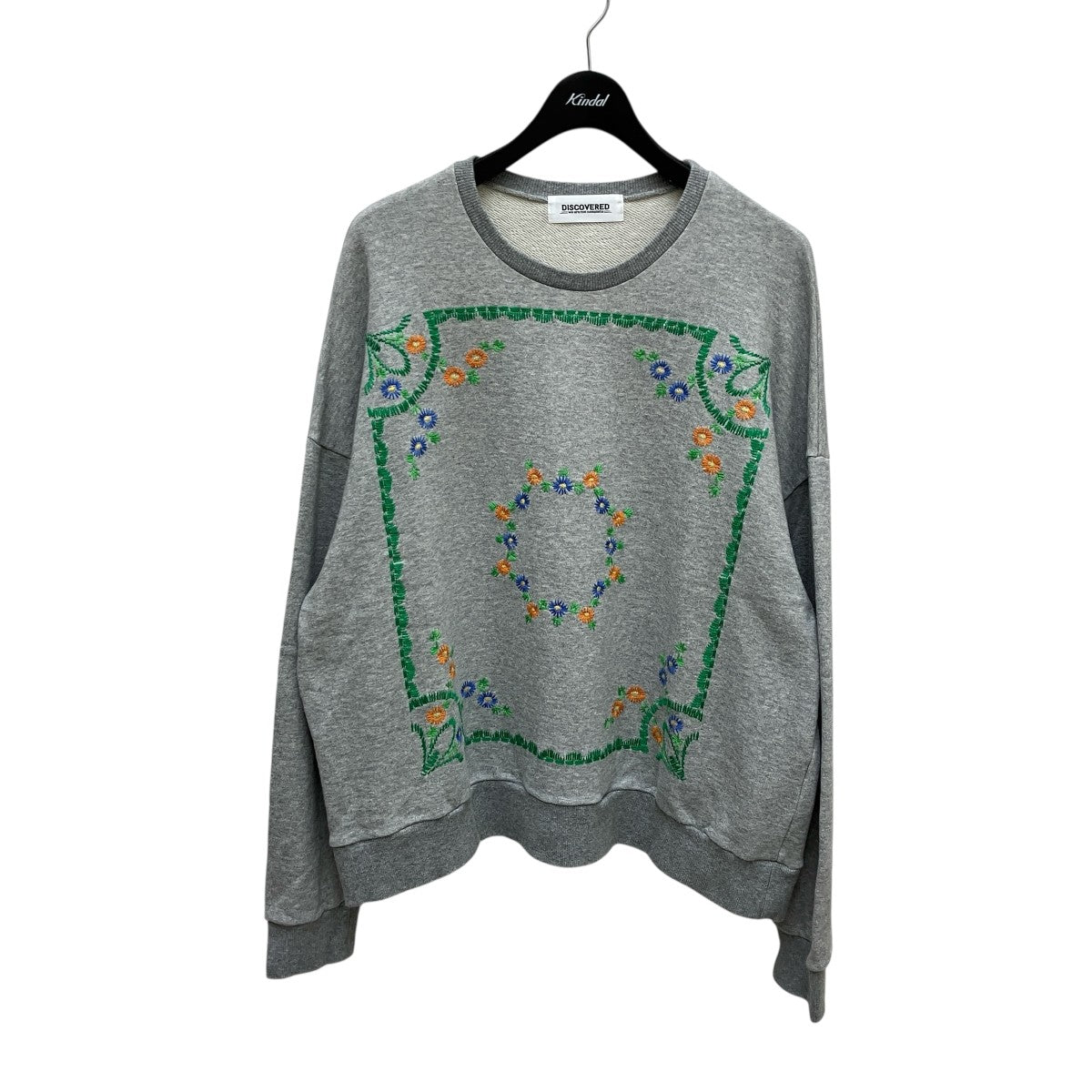 DISCOVERED(ディスカバード) 花柄刺繍スウェットDC-SS23-CU-01