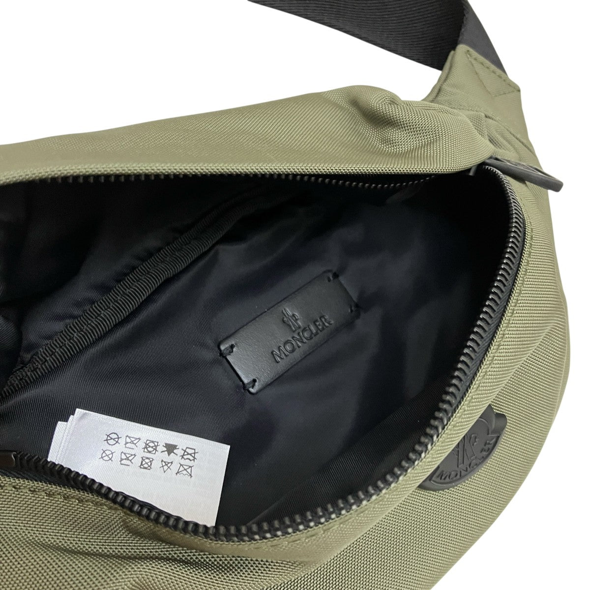 MONCLER DURANCE SMALLボディーバッグ 古着・中古-5枚目のアイテム画像
