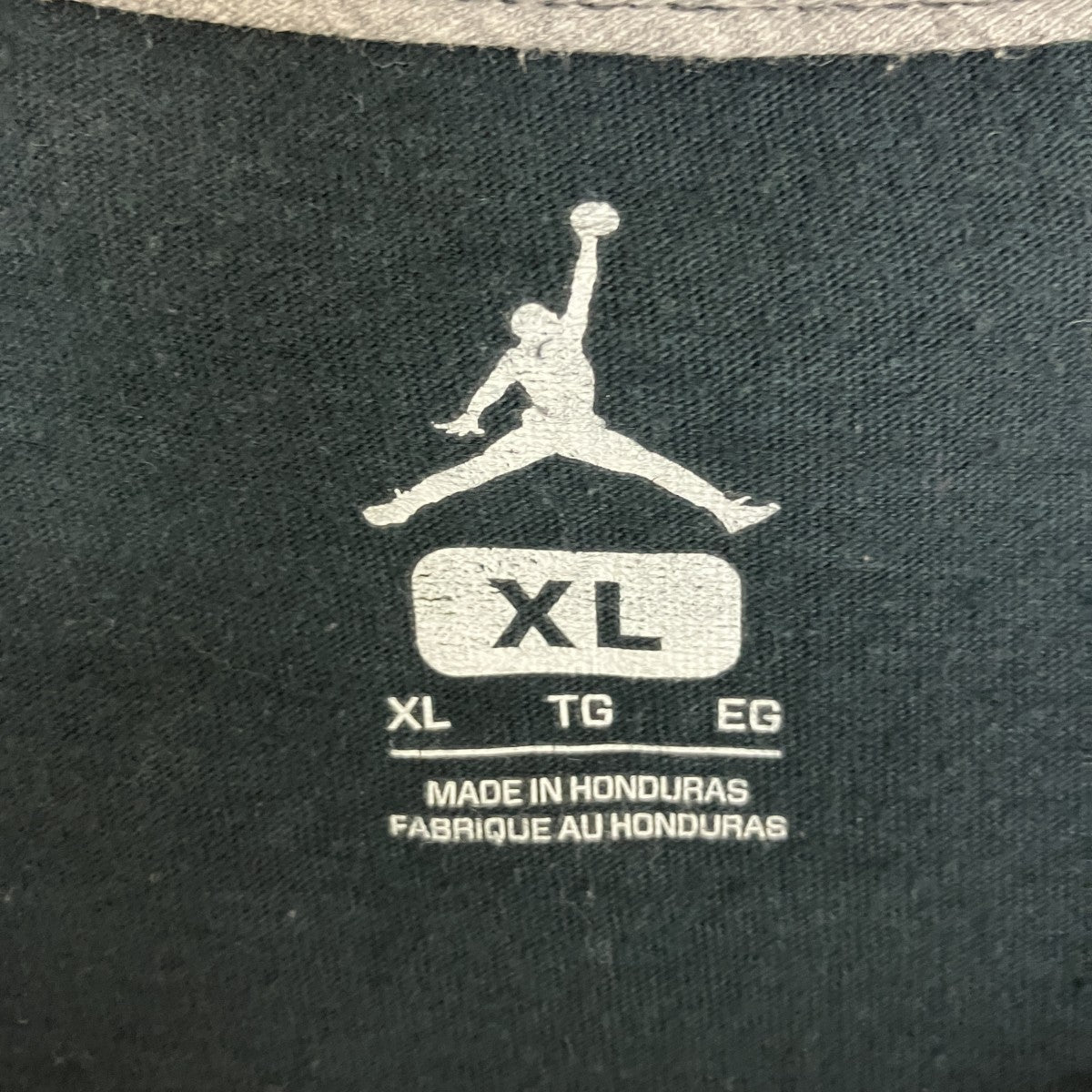 JORDAN バックスバニーTシャツ 古着・中古-5枚目のアイテム画像