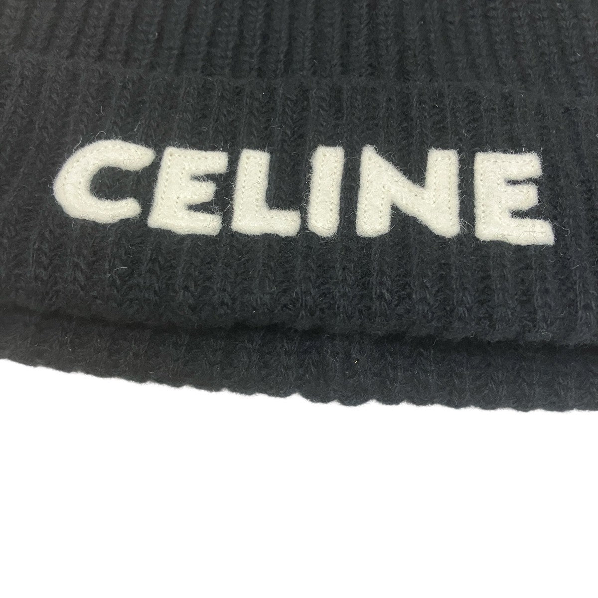 【美品】CELINE ブラック ユニセックスニット帽 トリオンフ ニット帽 / シームレスカシミア - ブラック | CELINE