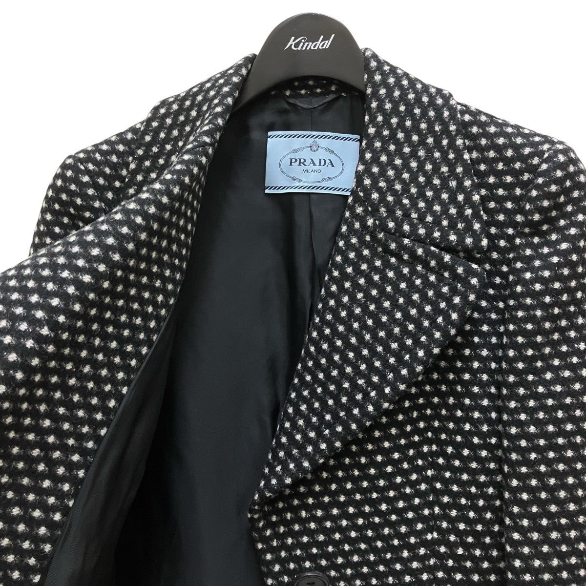 PRADA(プラダ) ドット柄チェスターコートP695B P695B ブラック｜【公式