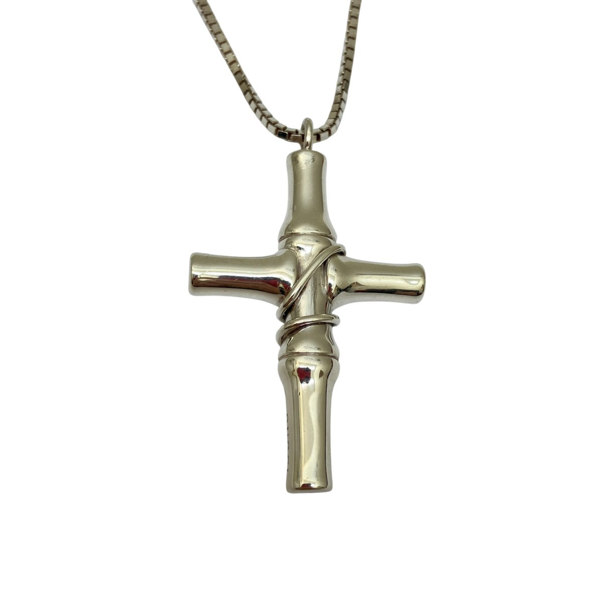 GUCCI(グッチ) バンブークロスネックレス シルバー｜【公式】カインド