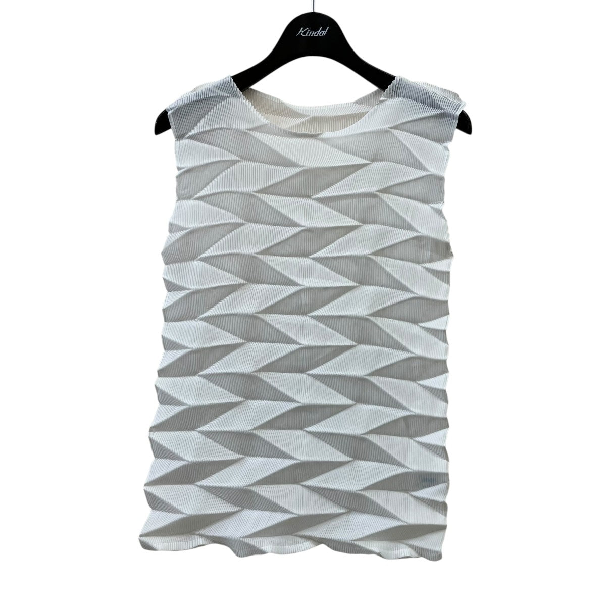 me ISSEY MIYAKE(ミーイッセイミヤケ) プリーツタンクトップMI41FR471