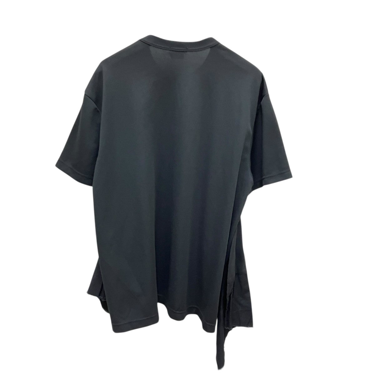 COMME des GARCONS 25SSデザインTシャツPO-T020 古着・中古-3枚目のアイテム画像