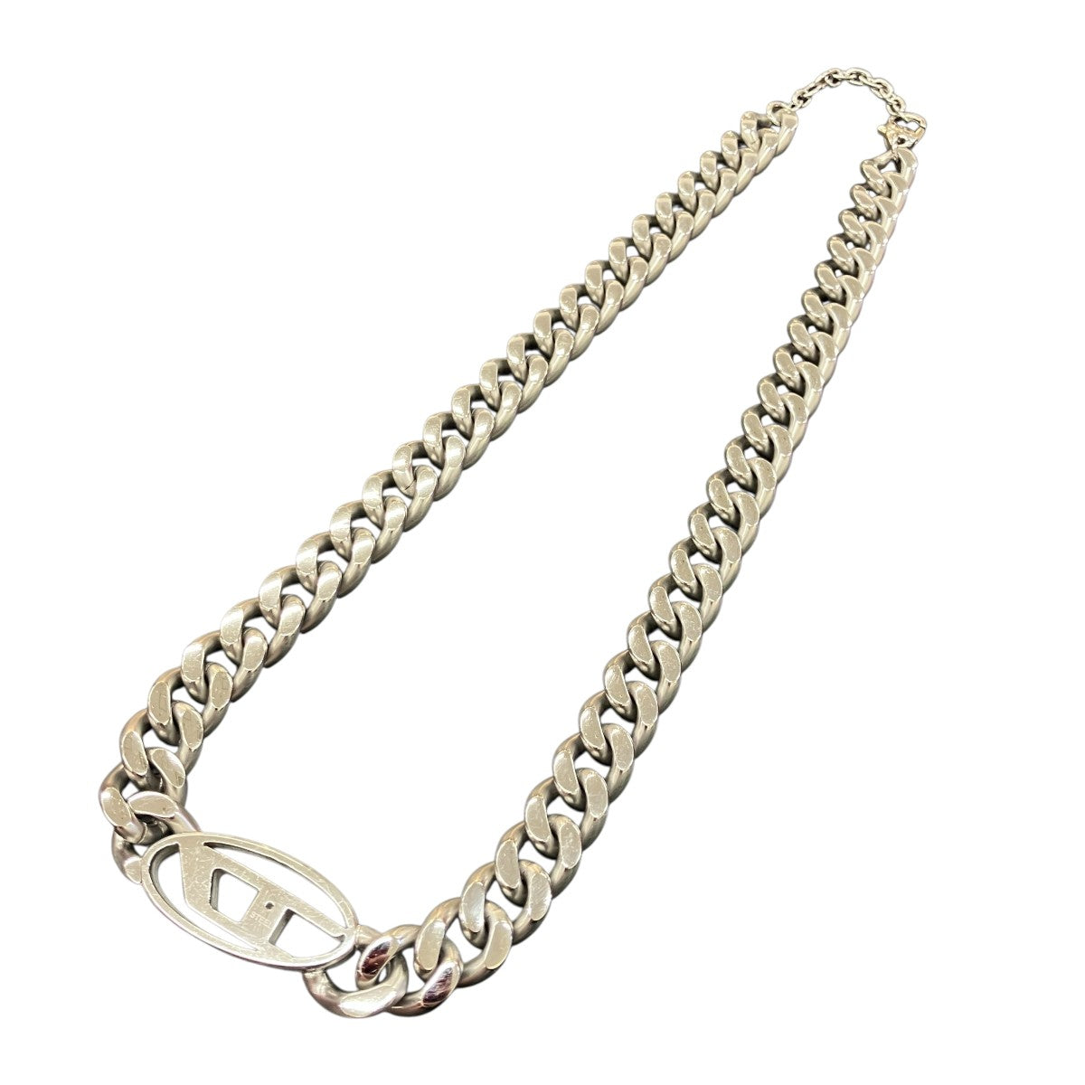 ロゴネックレス