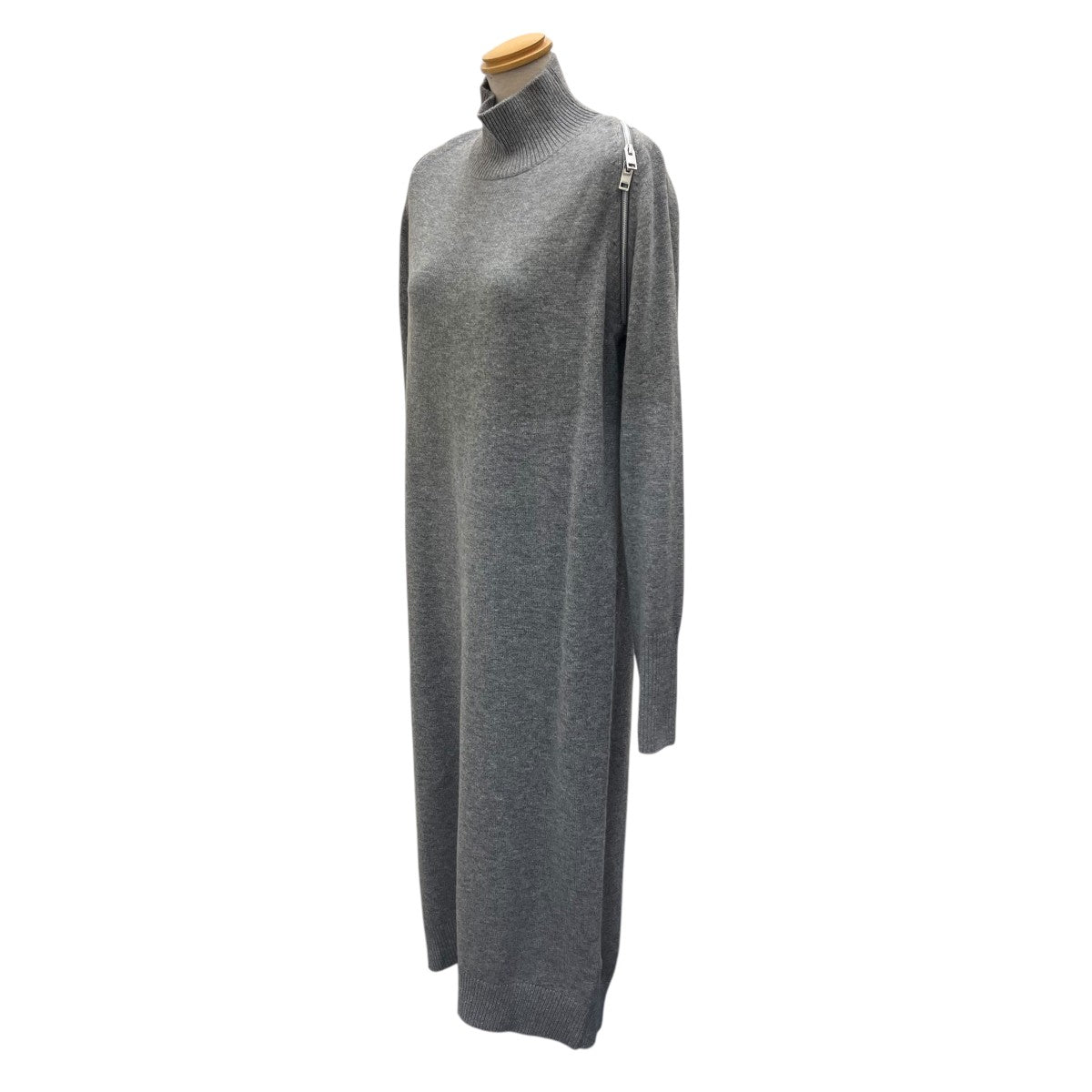 ニットワンピース