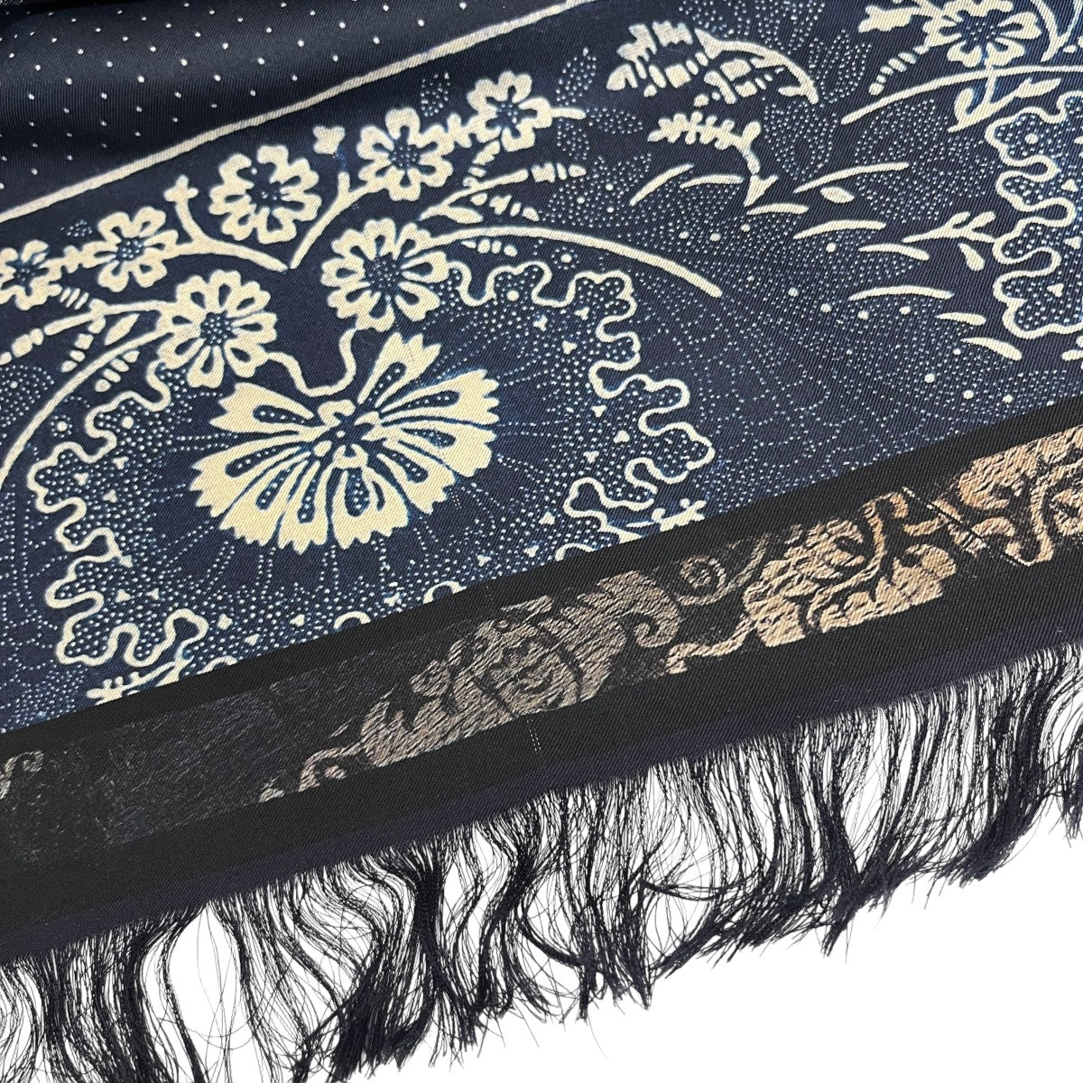 Pierre-Louis Mascia(ピエール＝ルイ・マシア) 大判ストール ネイビー