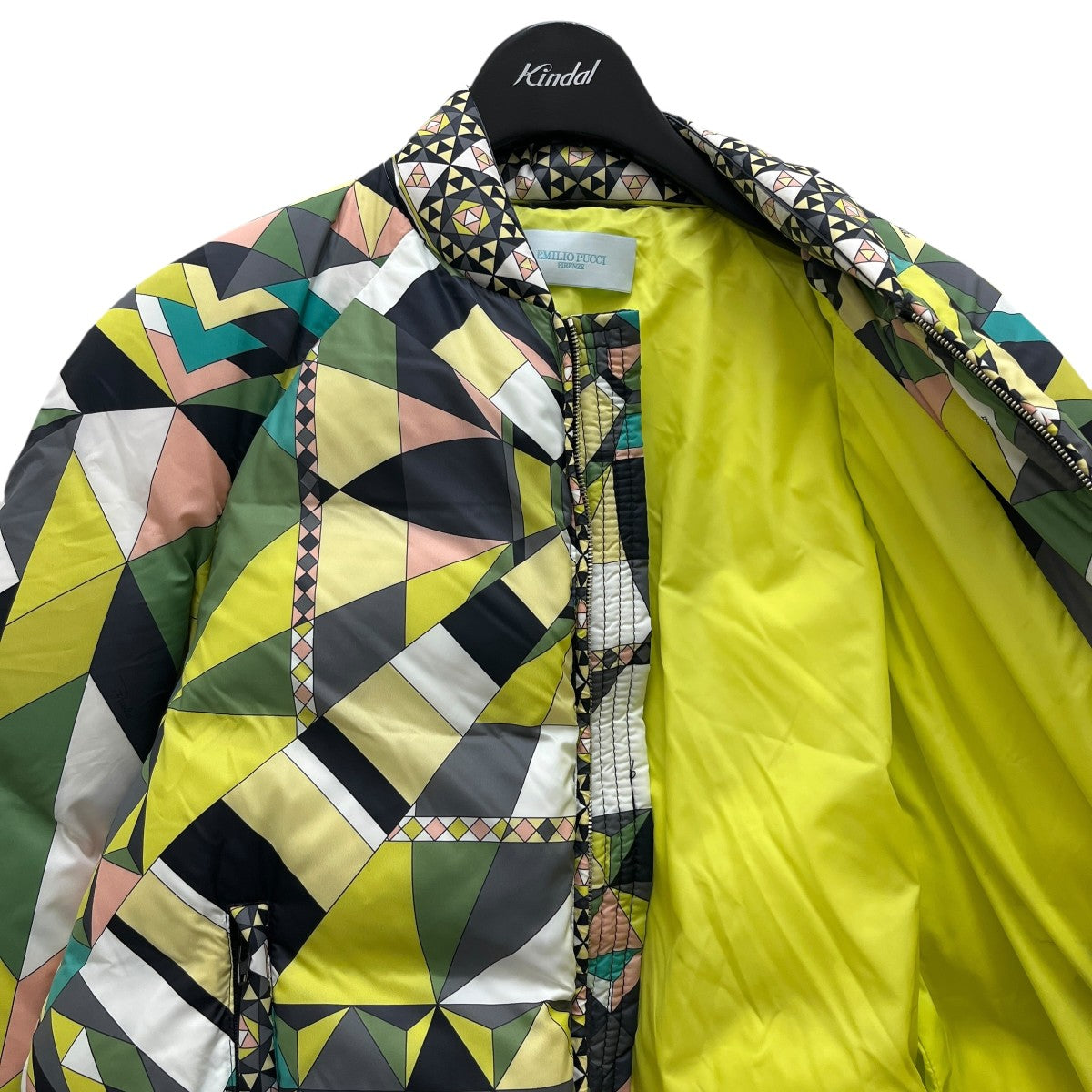 Emilio Pucci ダウンジャケット 古着・中古-3枚目のアイテム画像