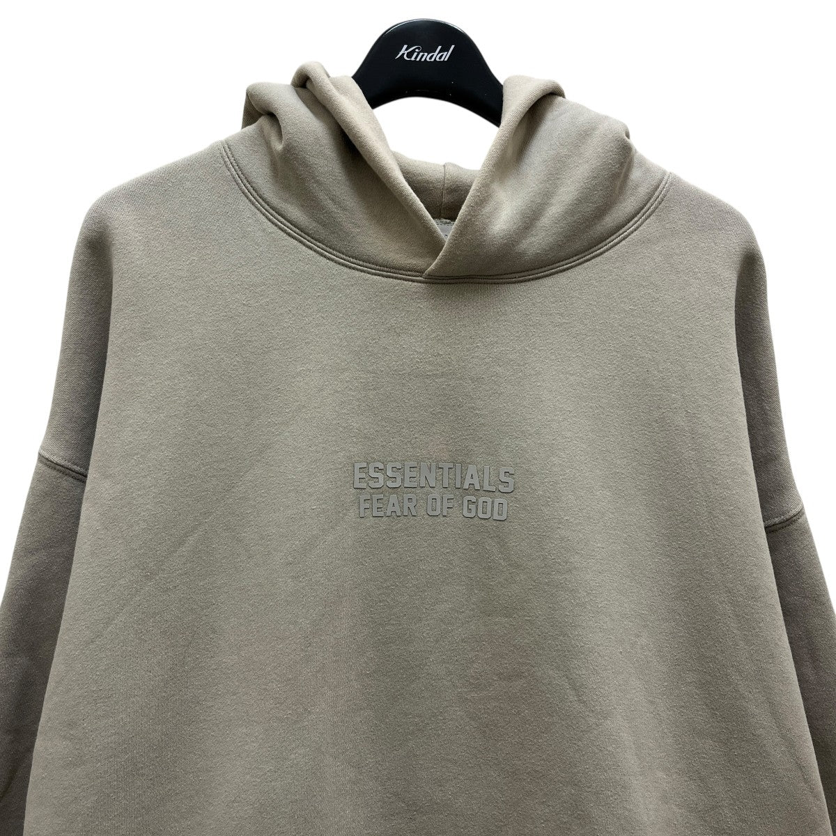 プルオーバーパーカー