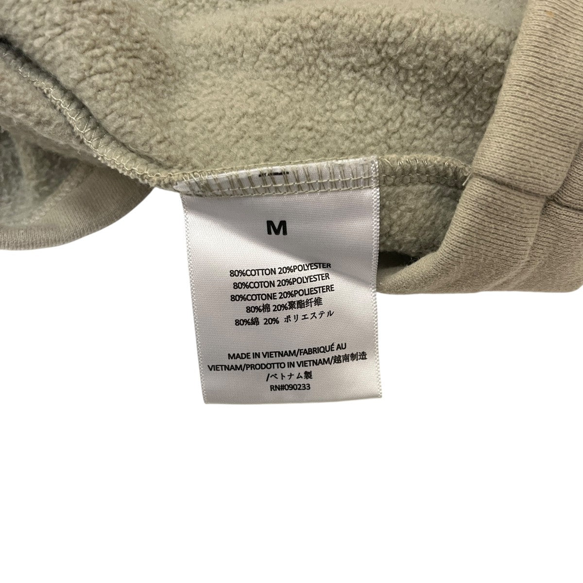 プルオーバーパーカー