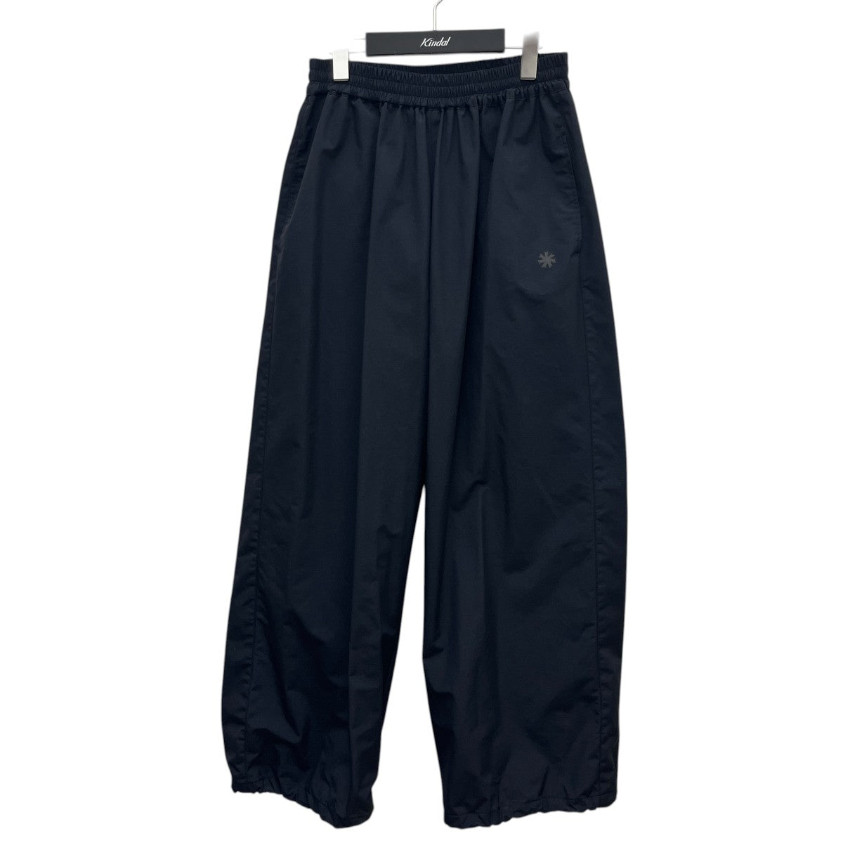NU11FC トラックパンツ 古着・中古-1枚目のアイテム画像