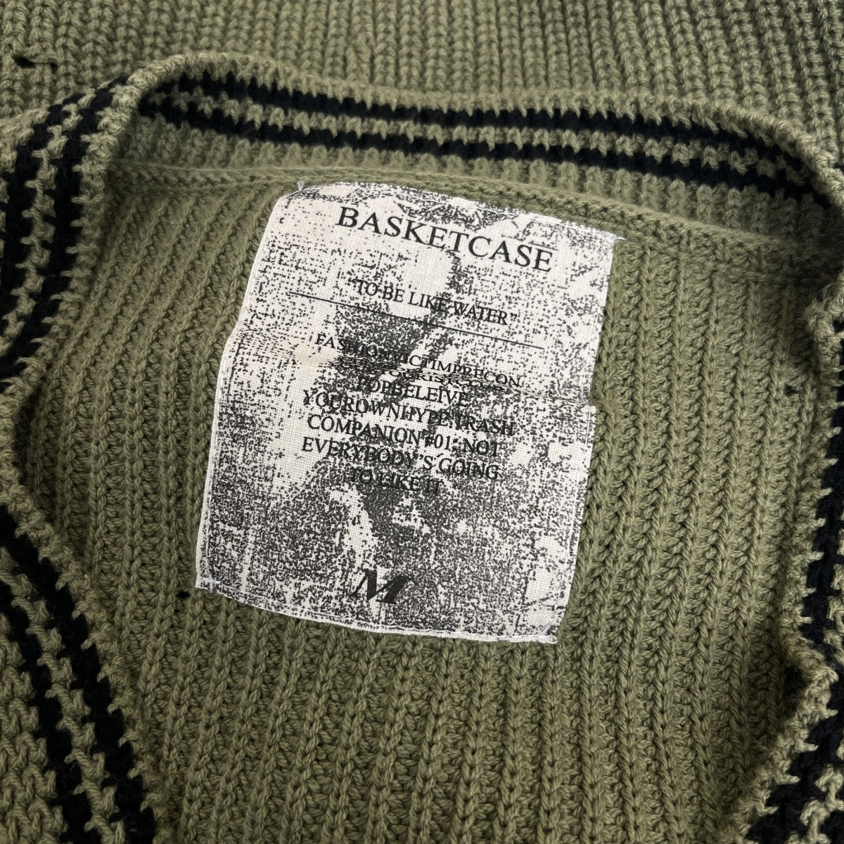 Gallery Moth Cardiganvネックカーディガン