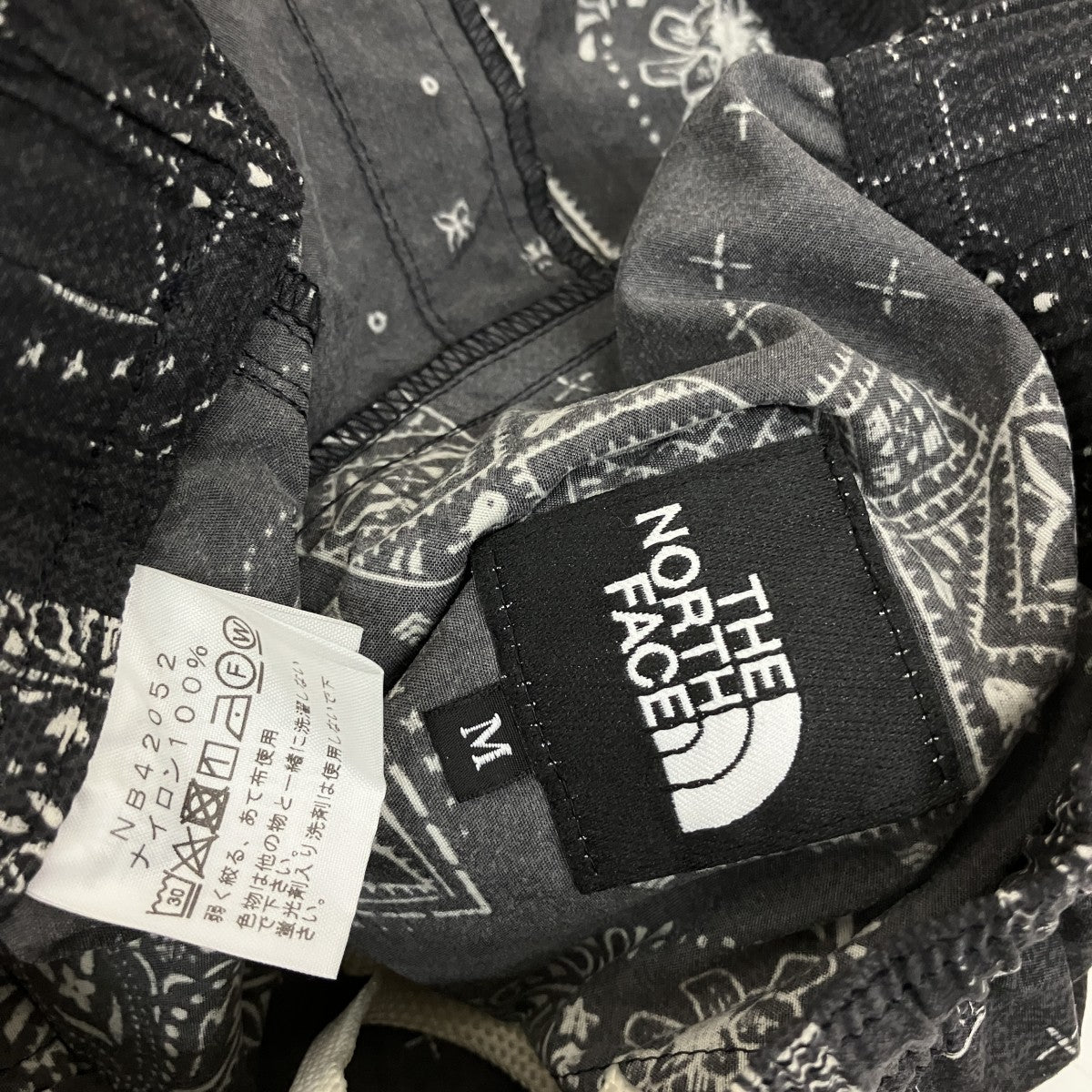 ノースフェイス　バンダナ柄ハーフパンツ THE NORTH FACE ALOHA VENT SHORT バンダナリニューアルブラック 23SS