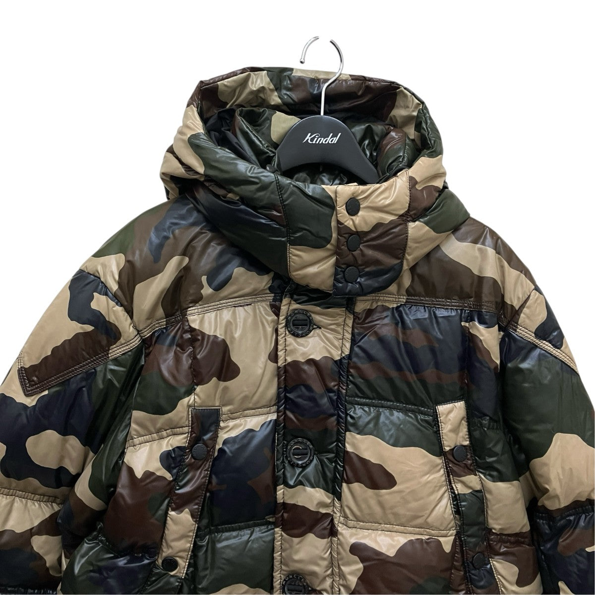 MONCLER SAUTERNEカモフラージュ柄ダウンジャケット 古着・中古-2枚目のアイテム画像