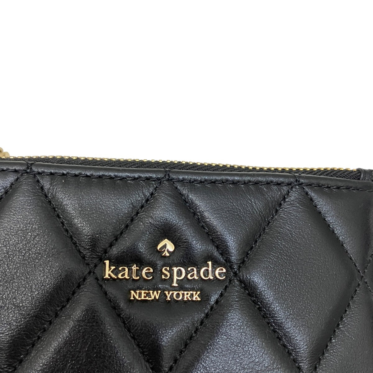 キャリースムースキルテッドレザースモールジップカードホルダーカードケース