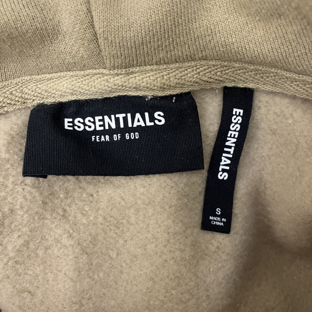 FOG ESSENTIALS スウェットパーカー 古着・中古-6枚目のアイテム画像