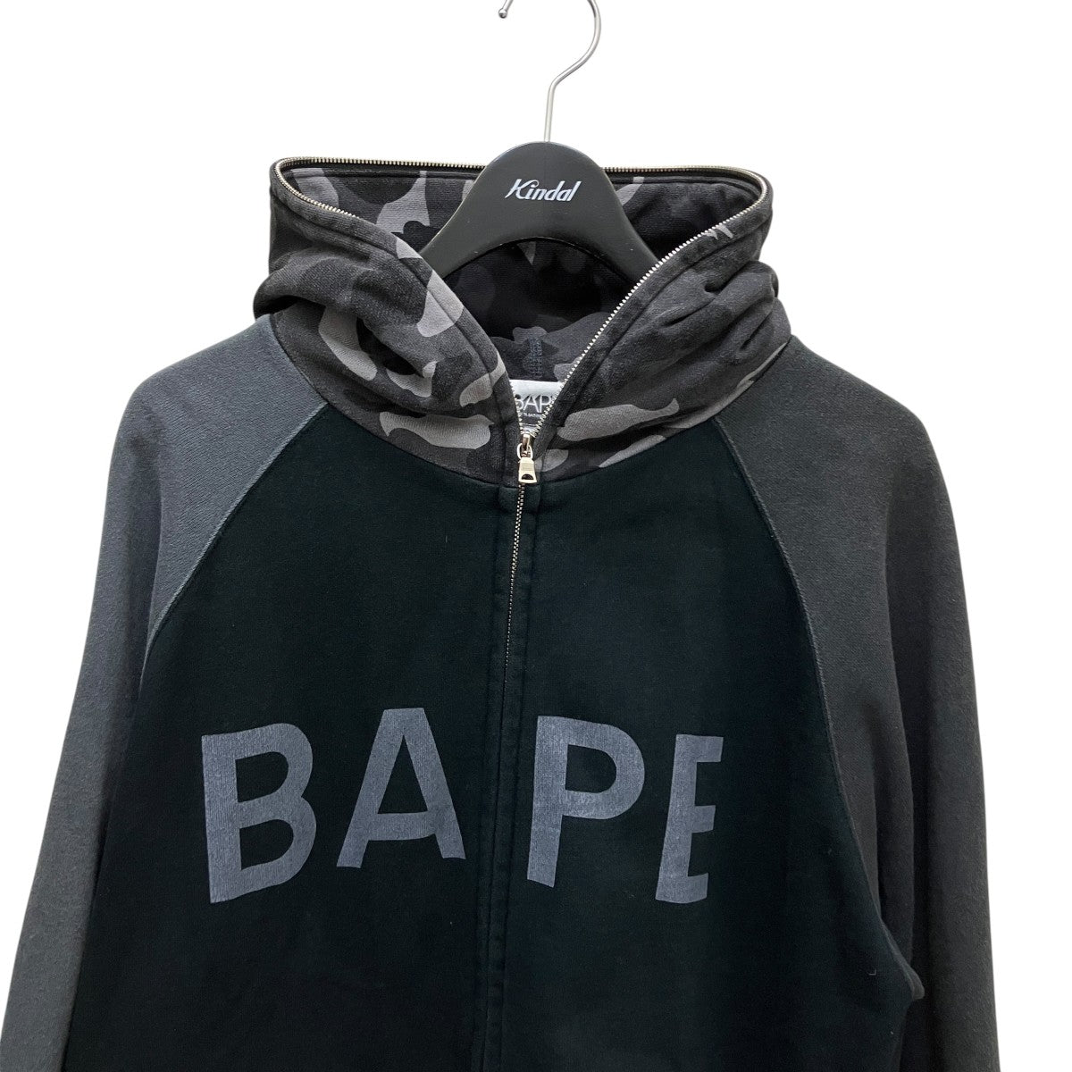 BAPE BY A BATHING APE 無地×カモフラフルジップパーカー 古着・中古-2枚目のアイテム画像